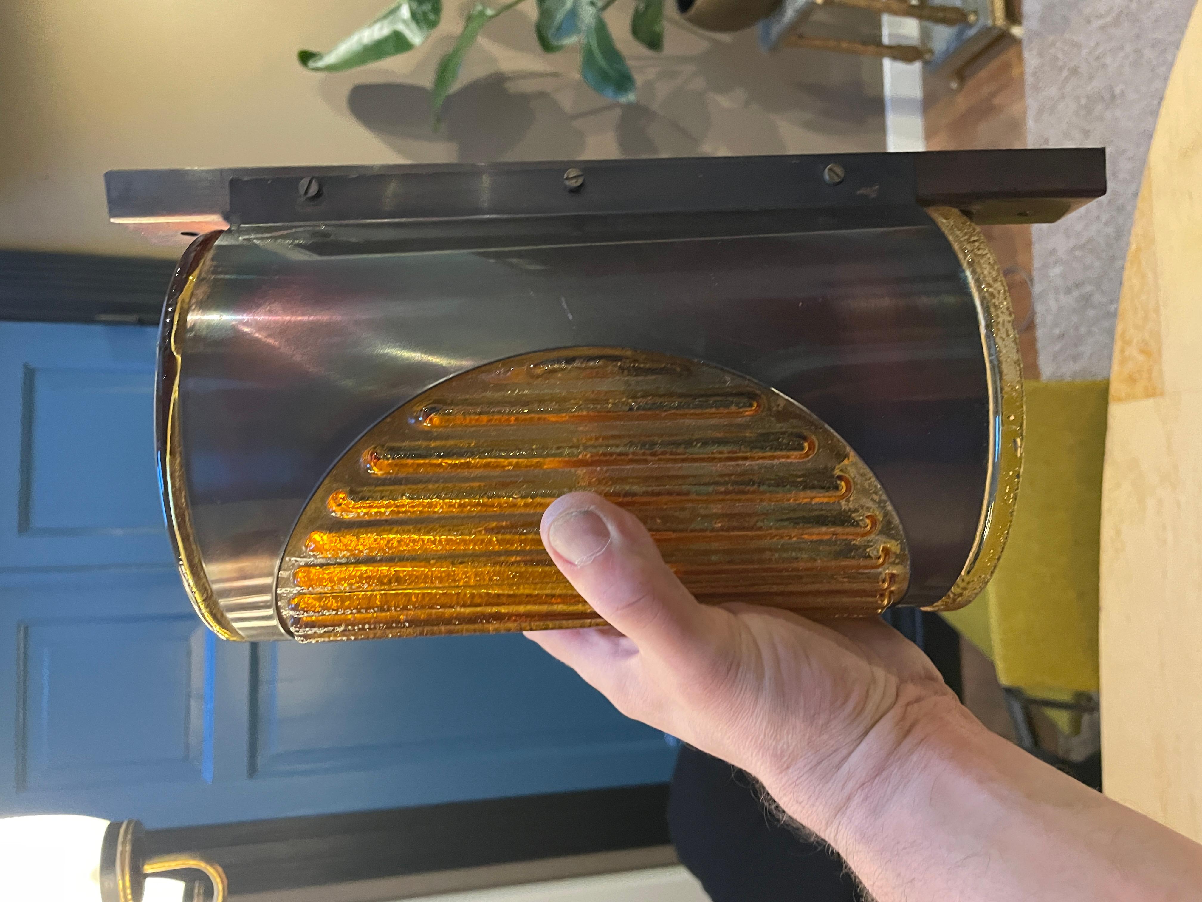 Lampe d'extérieur brutaliste suédoise en cuivre patiné et verre d'art ambré Bon état - En vente à Silvolde, Gelderland