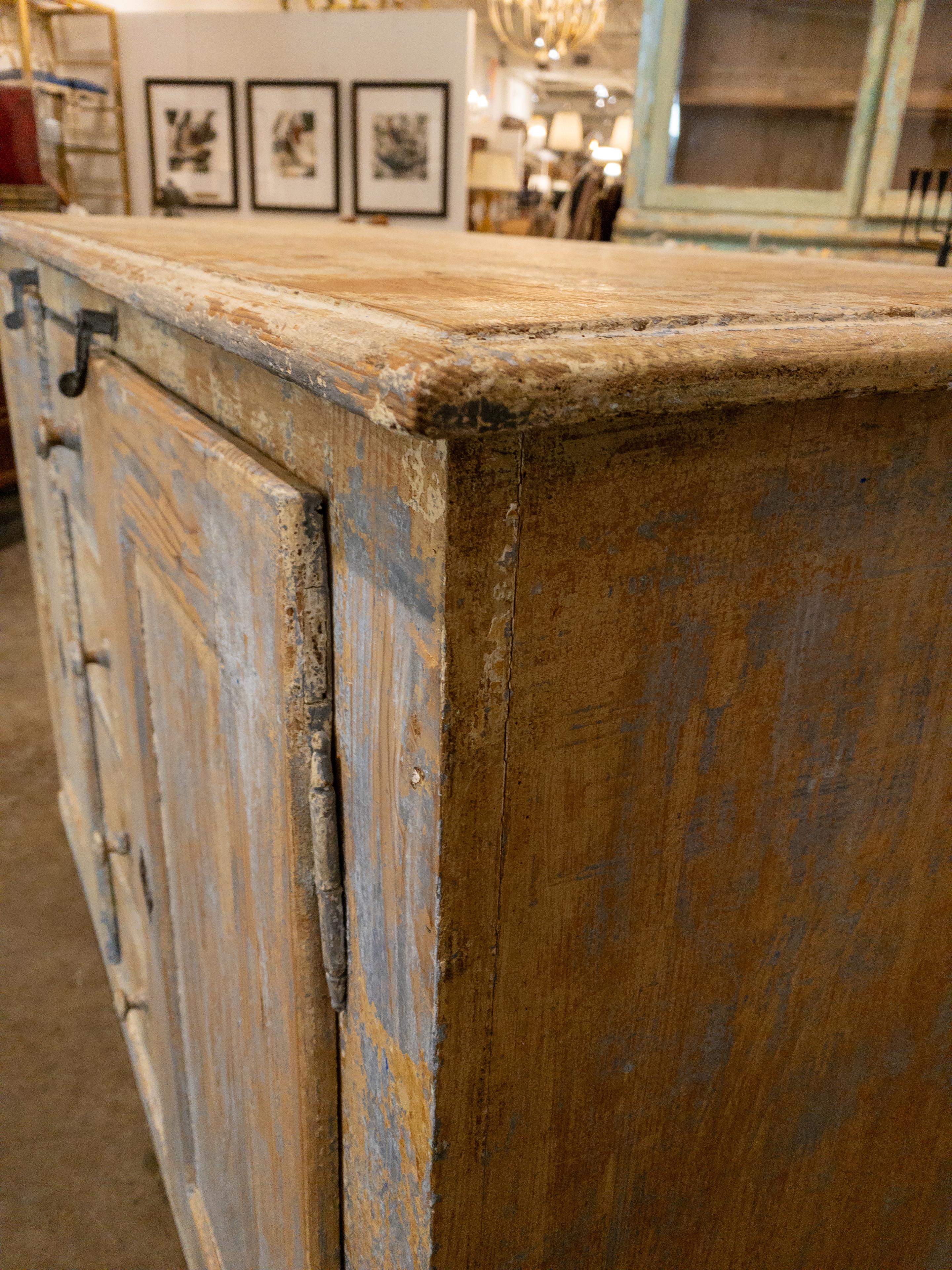 Gustavian Swedish Cabinet / Buffet with a Scraped Painted Finish For Sale 11