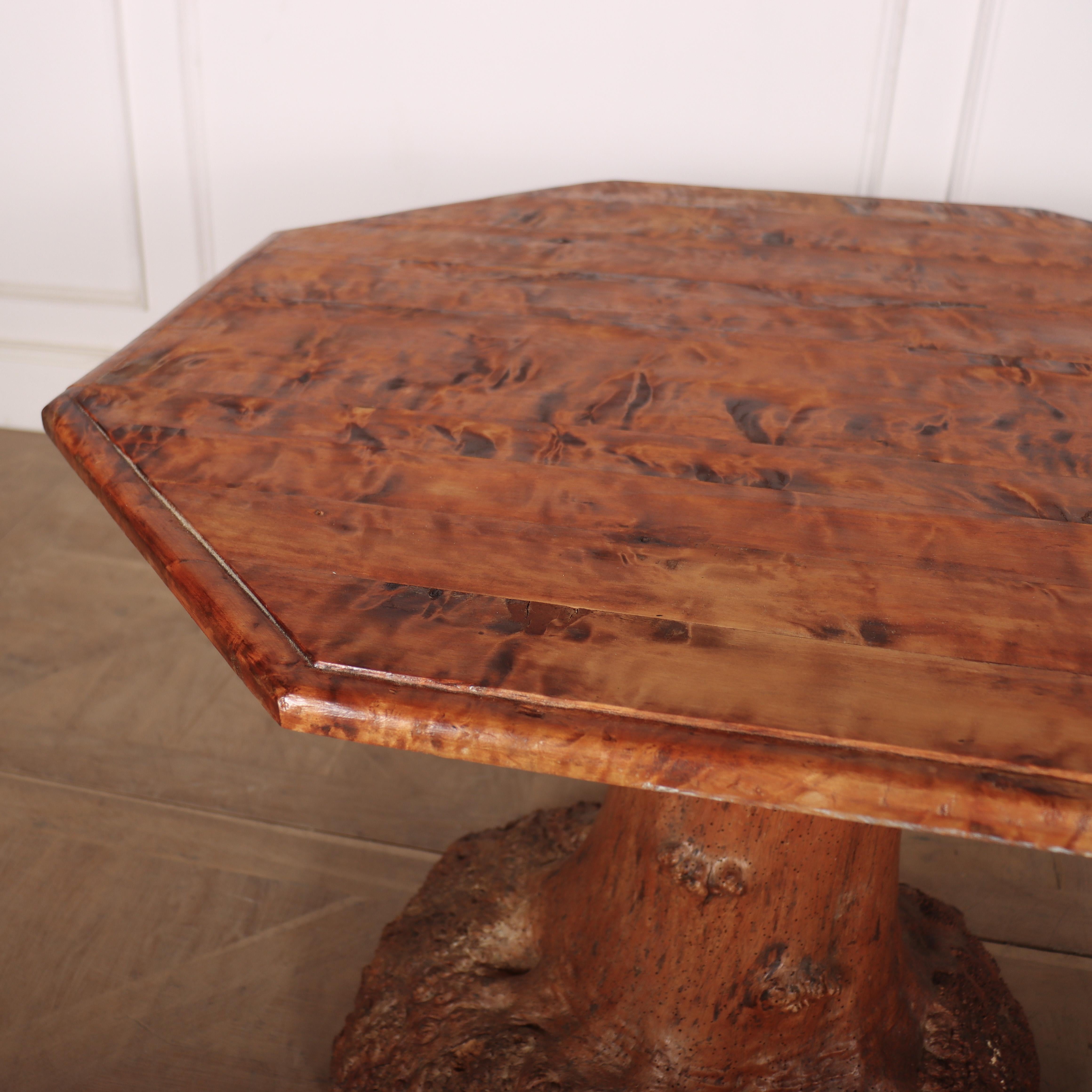 Suédois Table suédoise Burr Root en vente