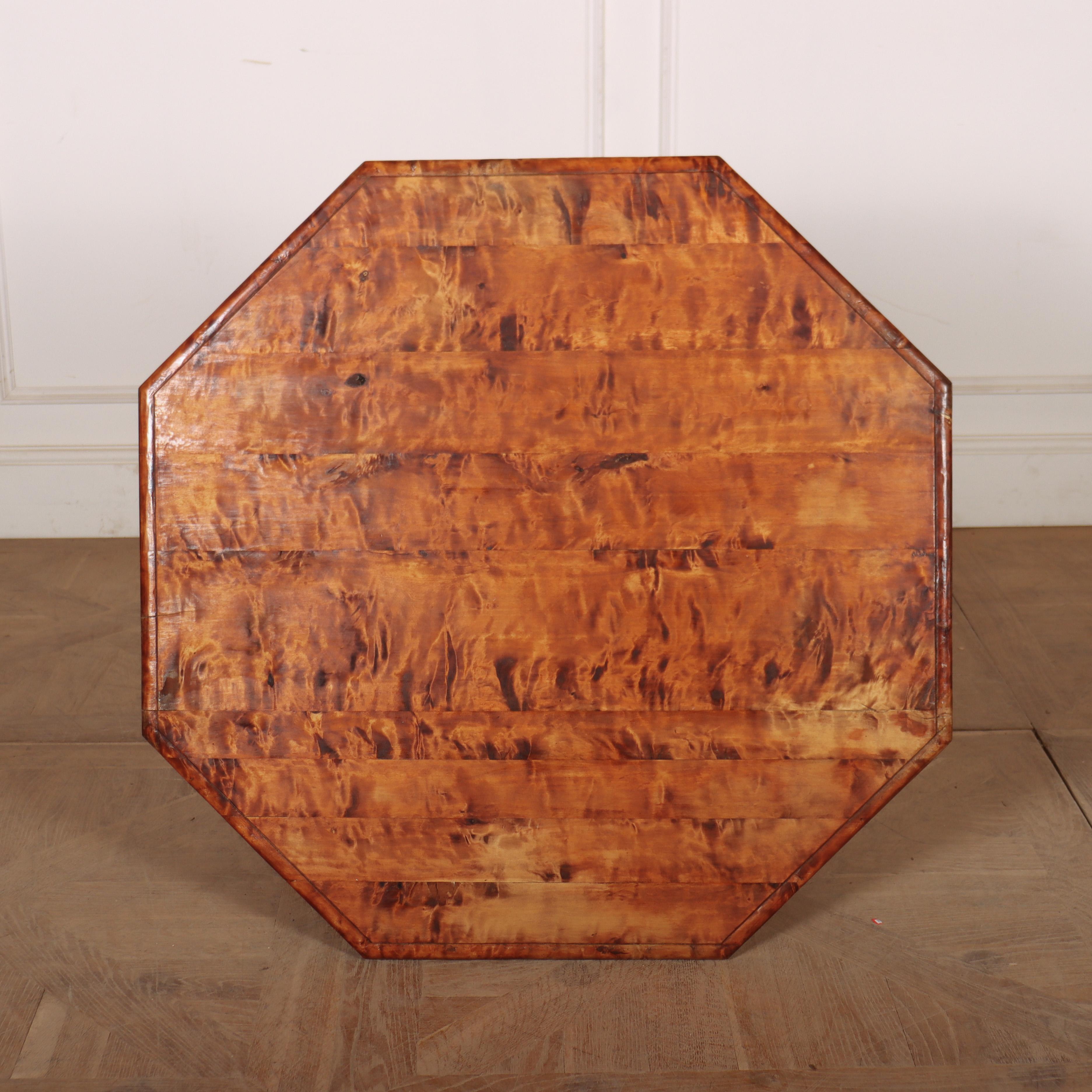 XIXe siècle Table suédoise Burr Root en vente