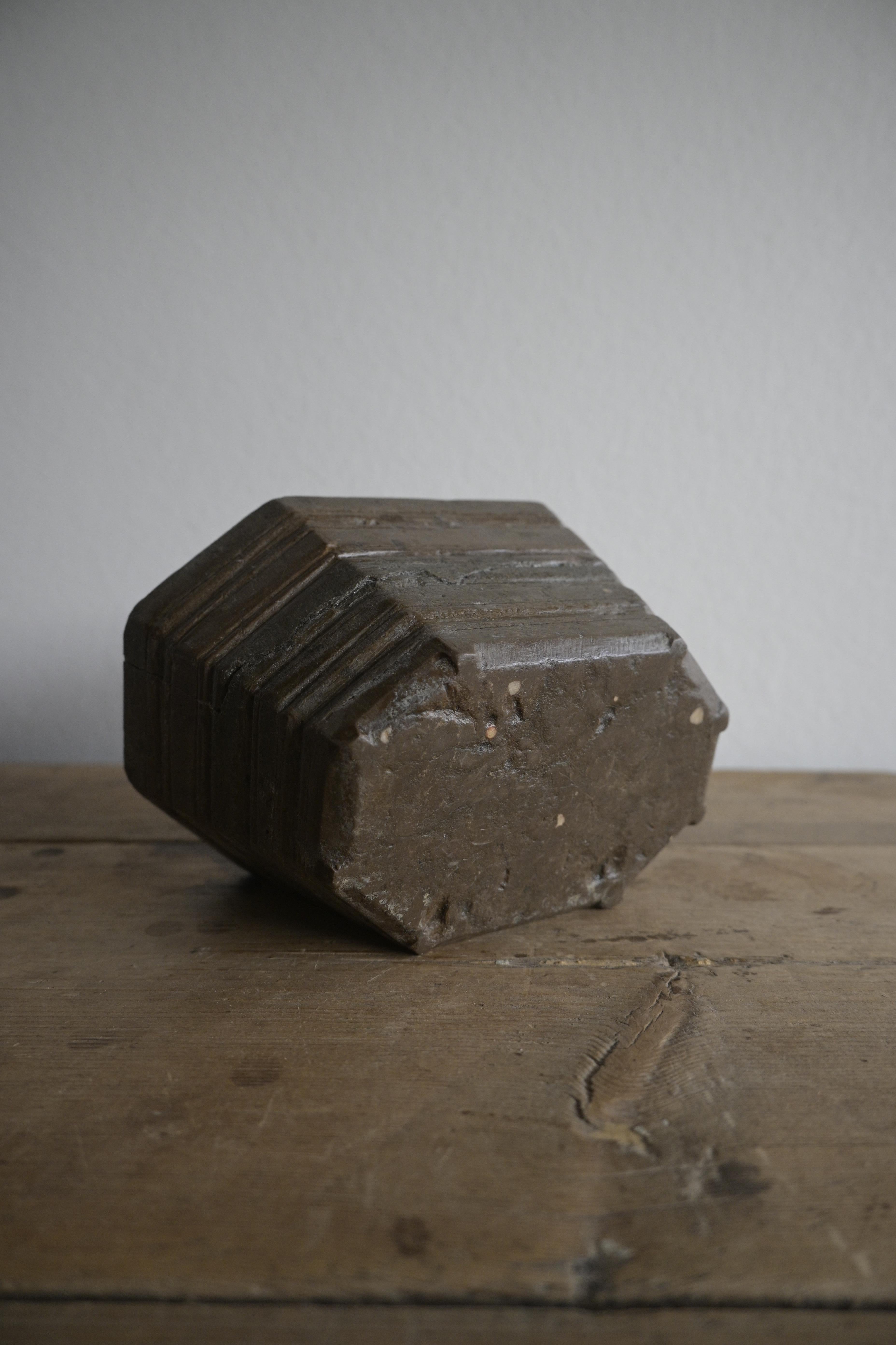 Boîte à beurre suédoise en pierre de chaux vers 1830 5