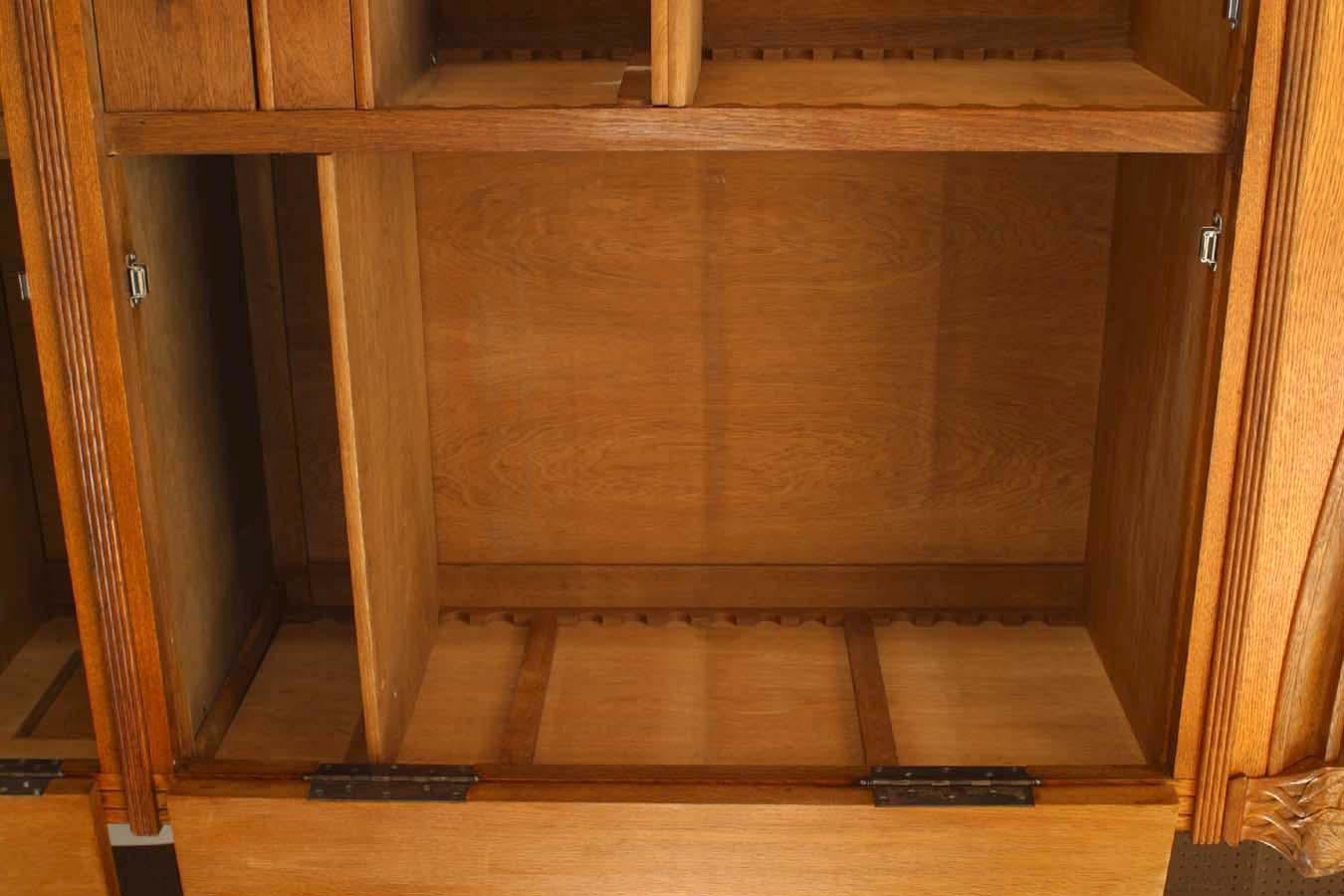 Arts and Crafts Armadio svedese Carl Westman Arts & Crafts Oak in vendita