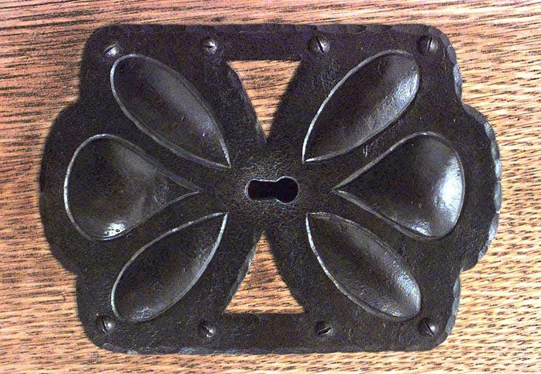 Swedish Carl Westman Arts & Crafts Oak Cabinet In condizioni buone in vendita a Queens, NY