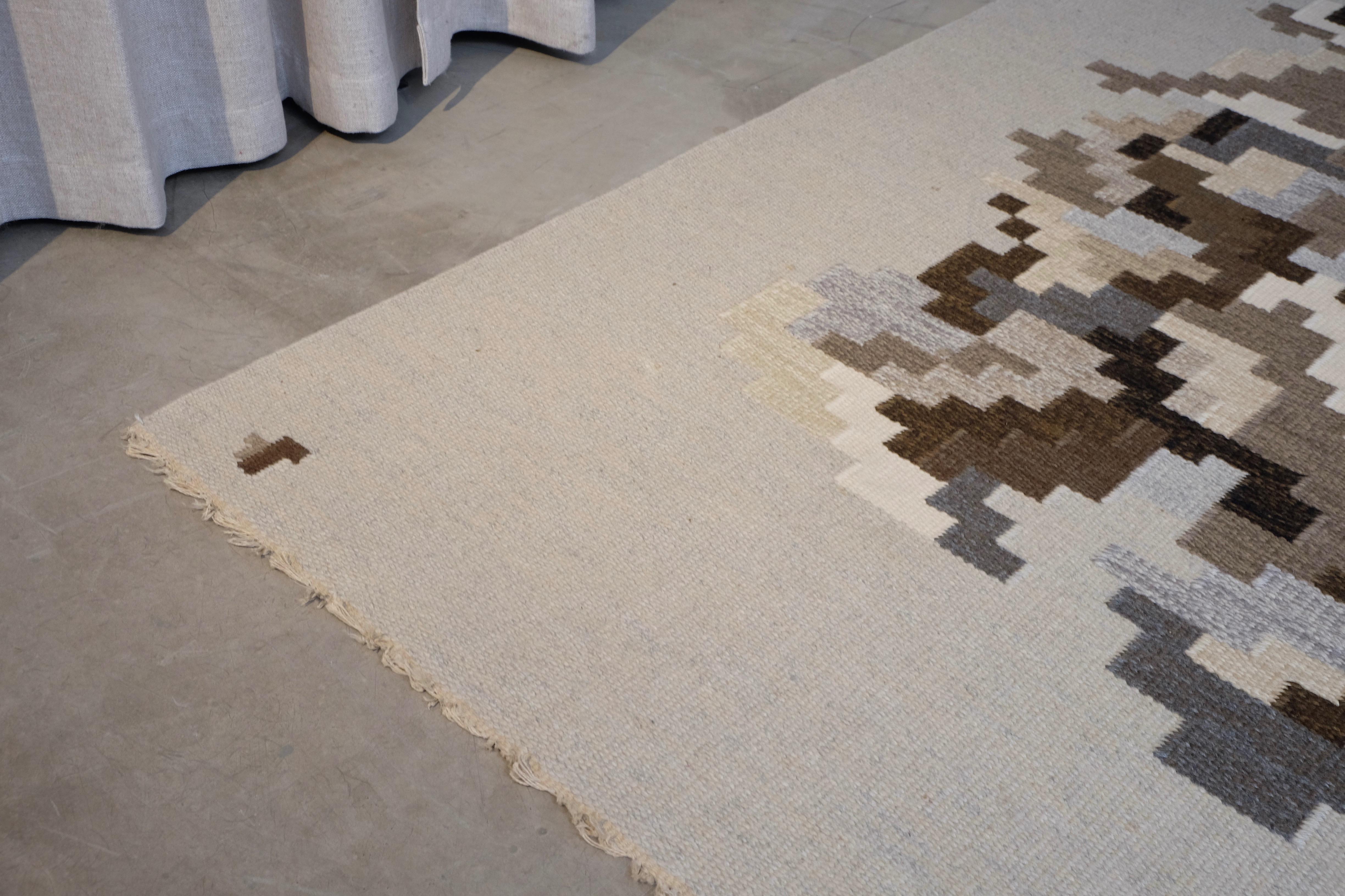 Mid-20th Century Swedish Carpet by Erik Lundberg Model 