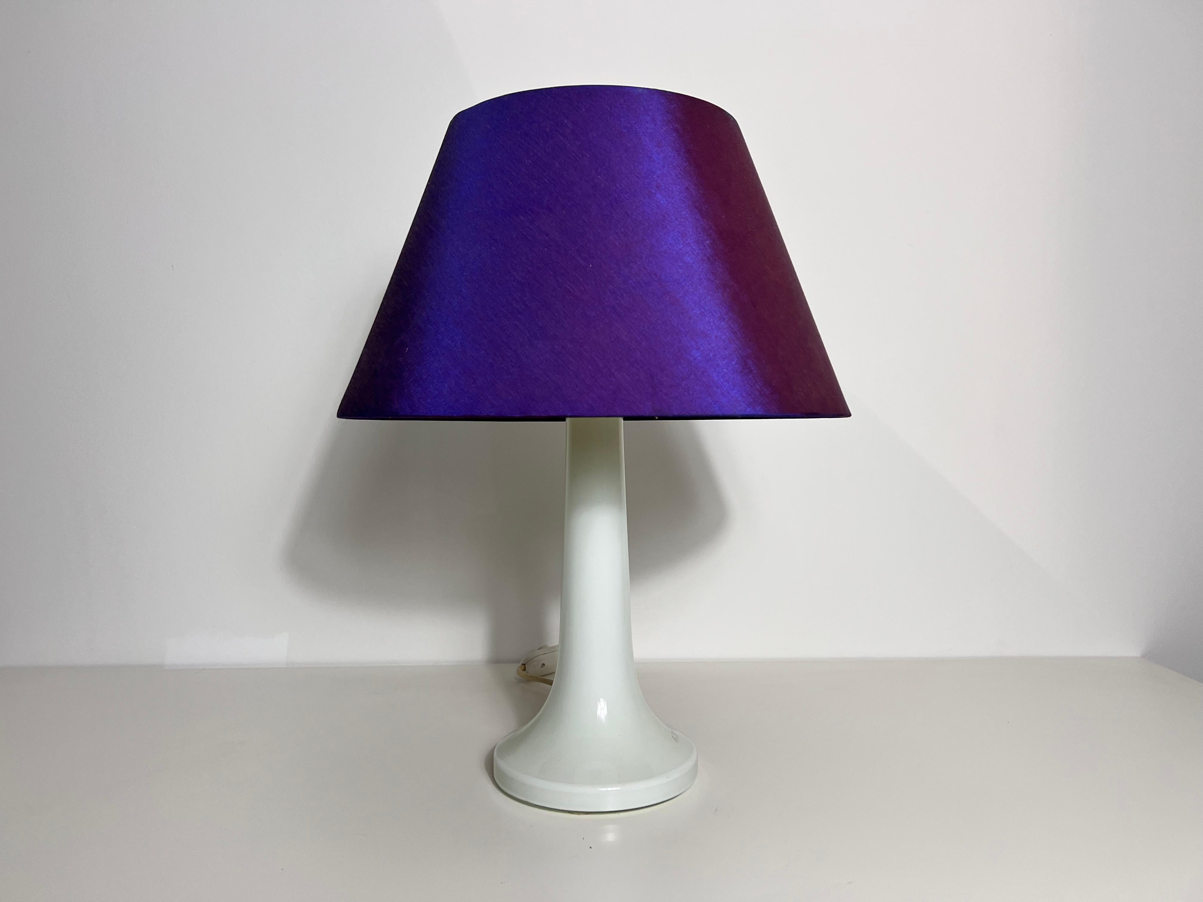 Schwedische Keramik-Tischlampe von Pileprodukter Landskrona, 1970er Jahre (Moderne der Mitte des Jahrhunderts) im Angebot