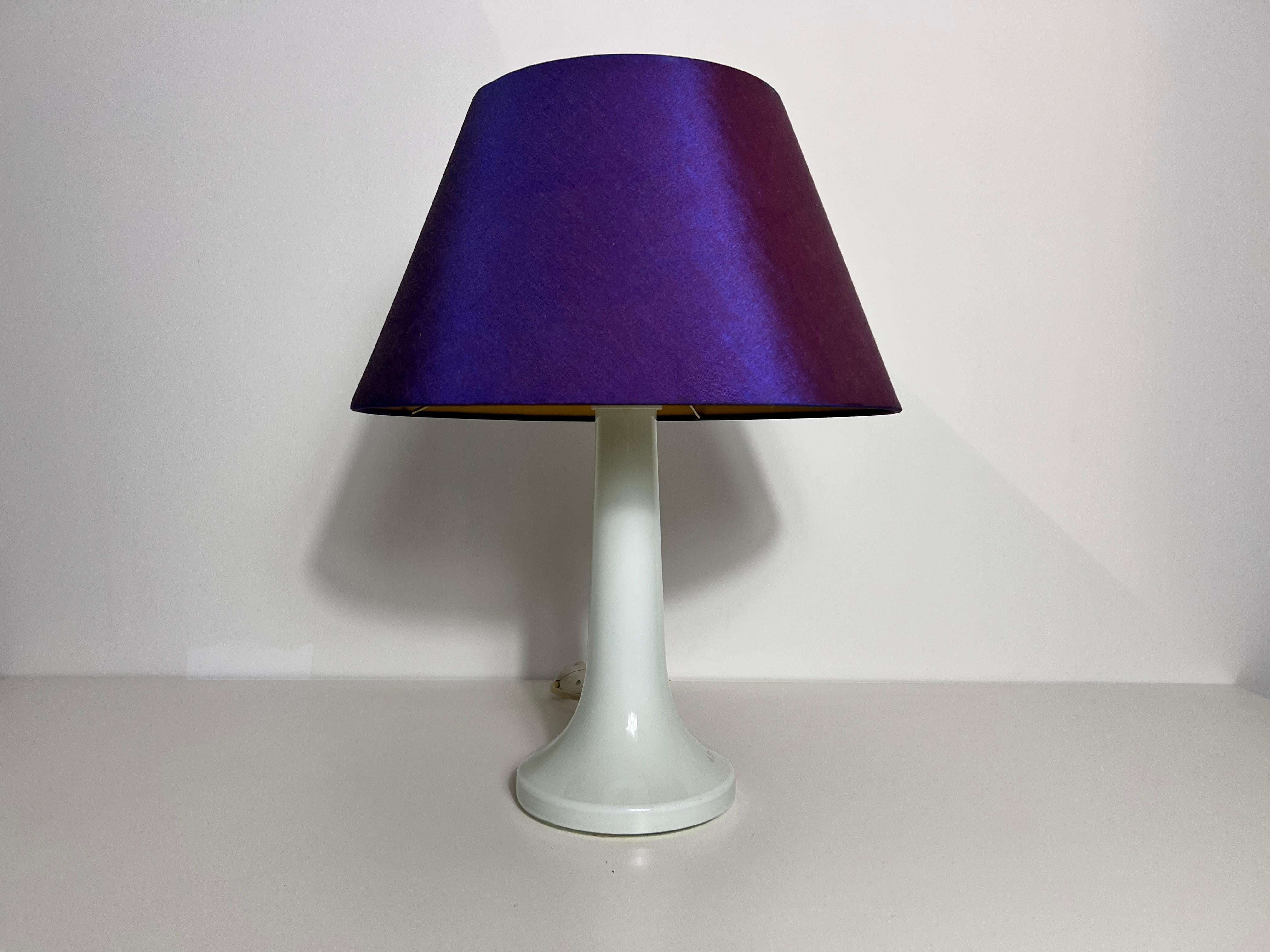 Schwedische Keramik-Tischlampe von Pileprodukter Landskrona, 1970er Jahre (Ende des 20. Jahrhunderts) im Angebot