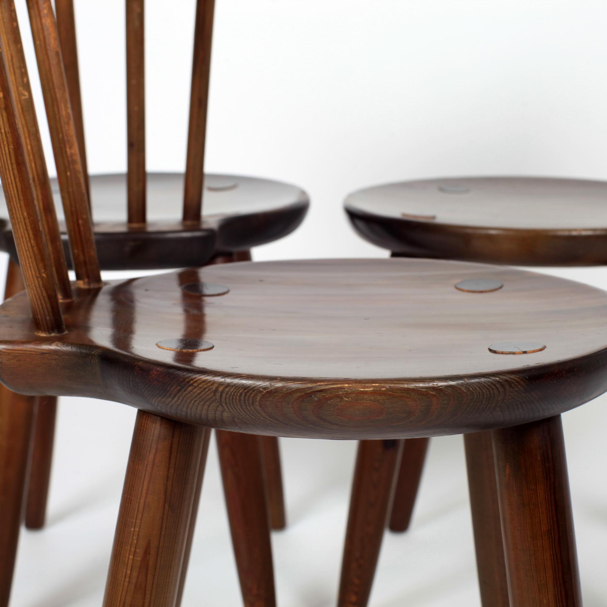 Swedish Chairs in Solid Pine Wood 1930 by Torsten Claeson For Sale 6