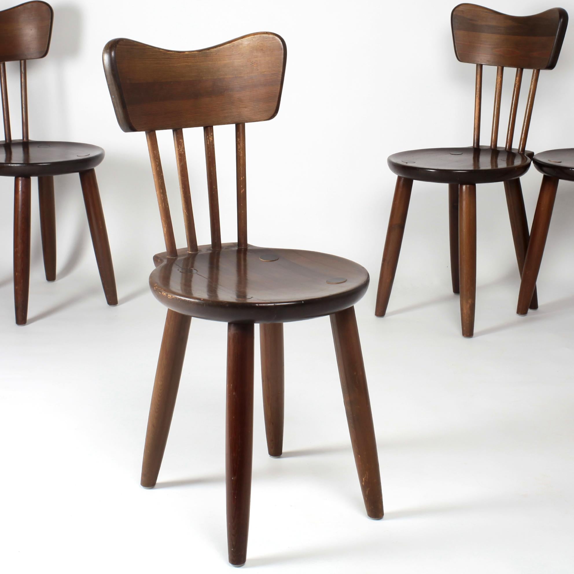 Swedish Chairs in Solid Pine Wood 1930 by Torsten Claeson For Sale 1