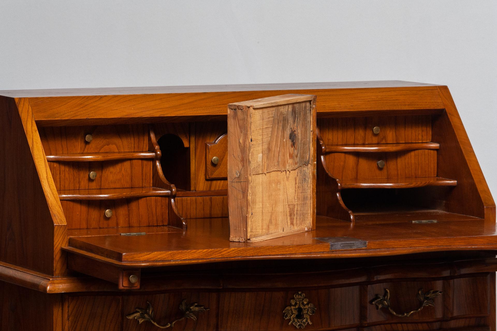 Gabinetto a cassetti barocco svedese Secrétaire Fine XVIII secolo in vendita 6