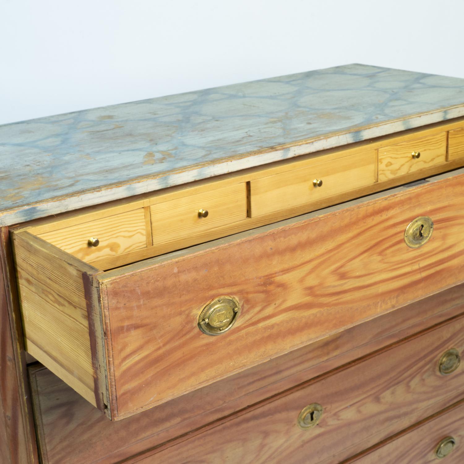 Swedish Chest of Drawers For Sale 12