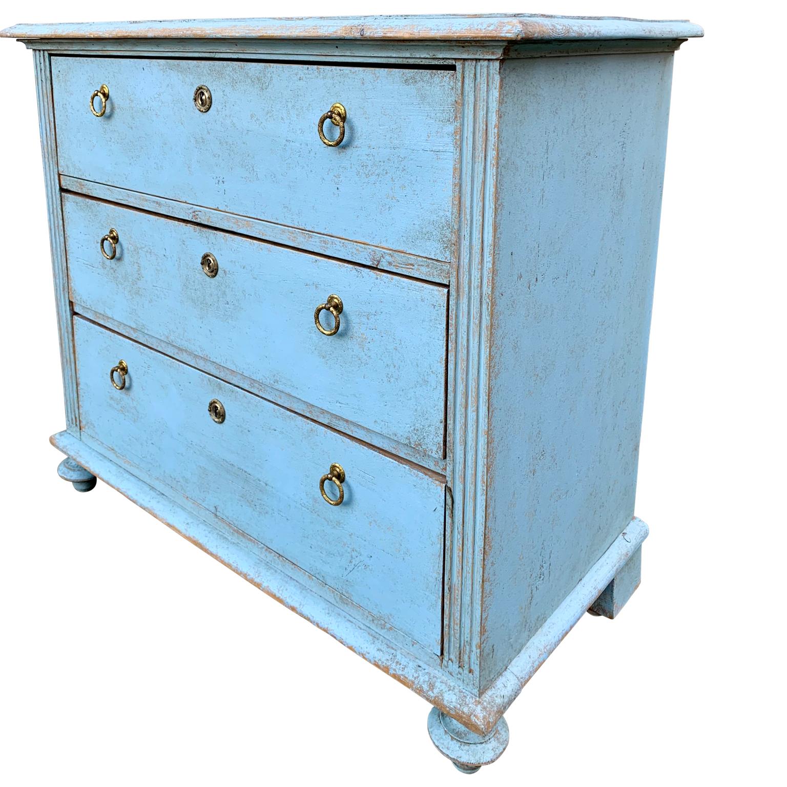 light blue chalk paint