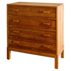 Swedish Chest of Drawers in Pine in style of Axel Einar Hjorth Produced, 1930s 