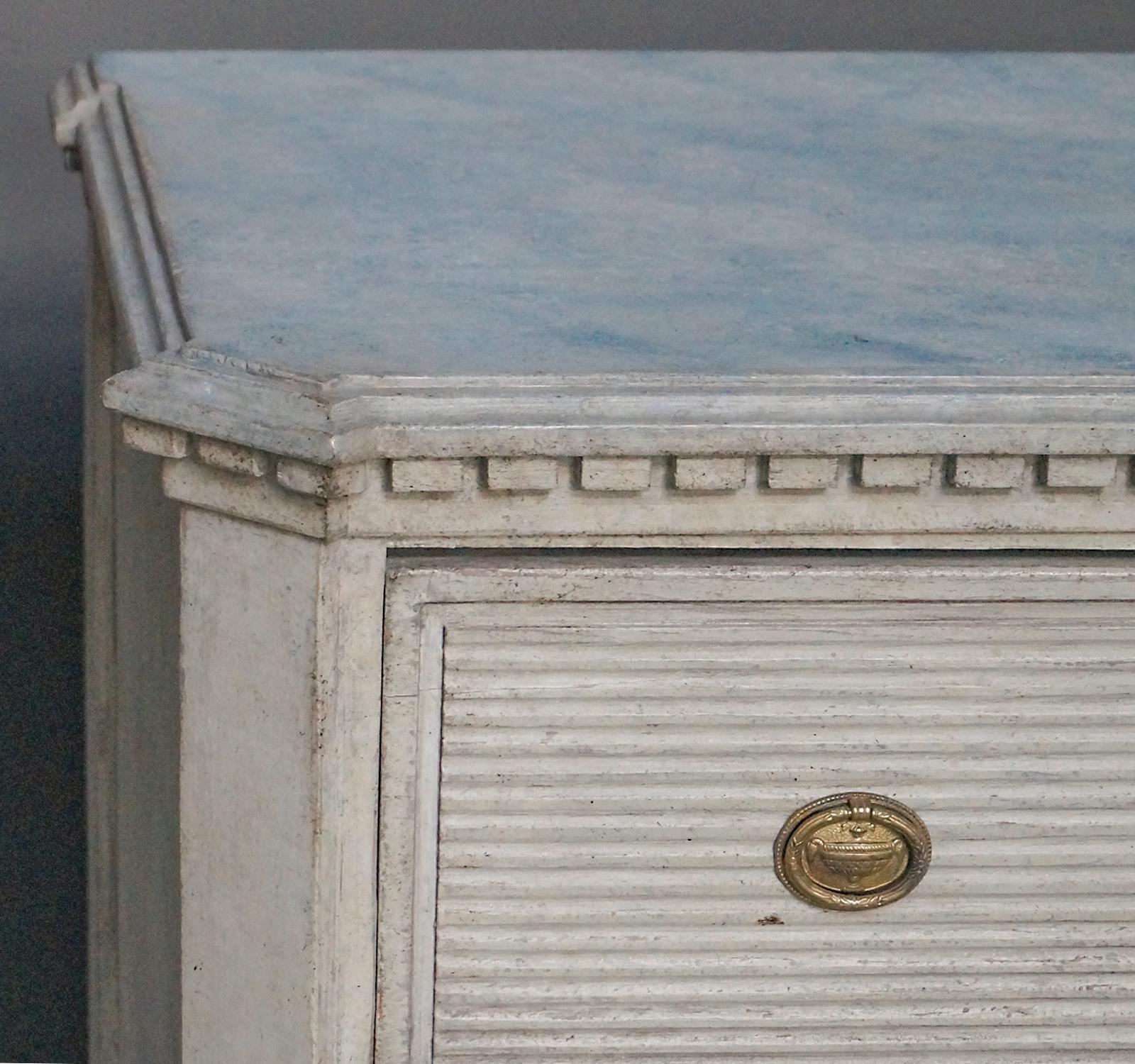 Swedish Chest of Drawers in the Gustavian Style In Good Condition In Great Barrington, MA