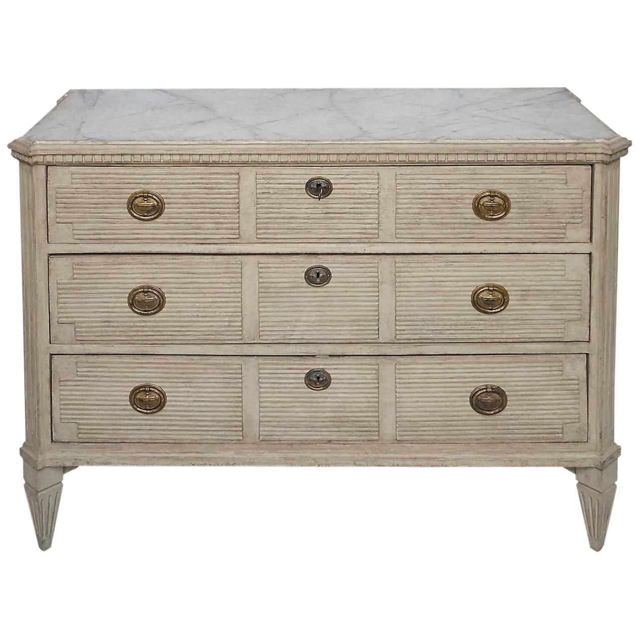 Swedish Chest of Drawers with Neoclassical Details