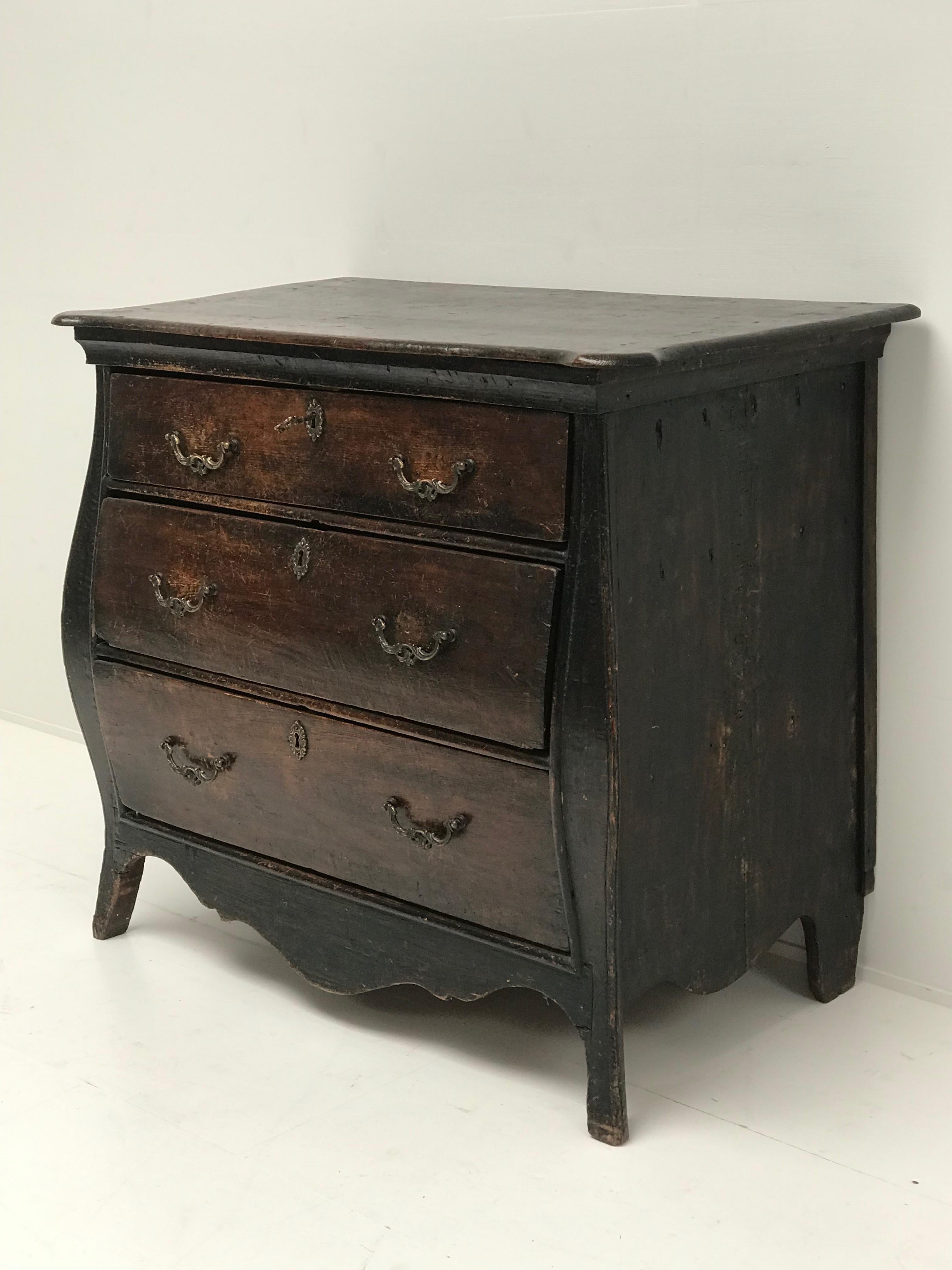 Swedish Chest of Drawers, 19th Century In Good Condition In Schellebelle, BE
