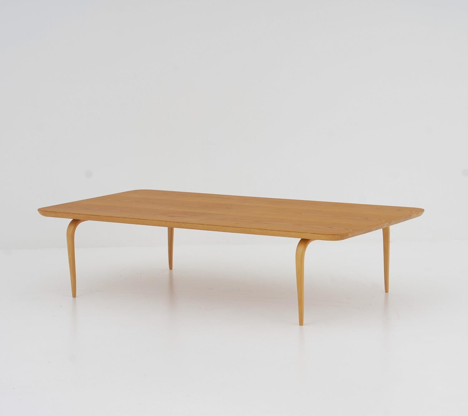 Mid-Century Modern Swedish Coffee Table by Bruno Mathsson For Sale