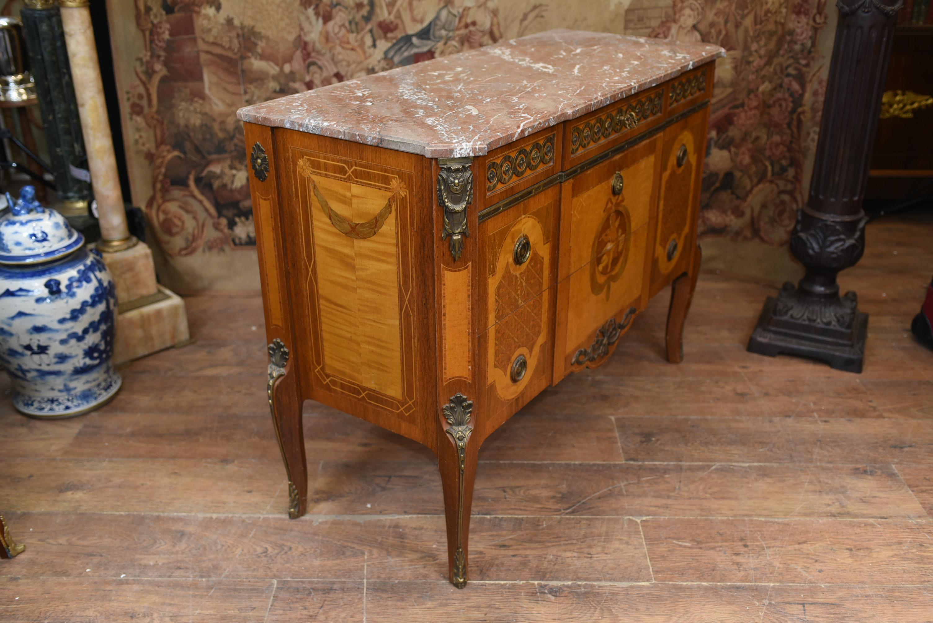 Swedish Commode Chest of Drawers Marquetry Inlay 1920 For Sale 4