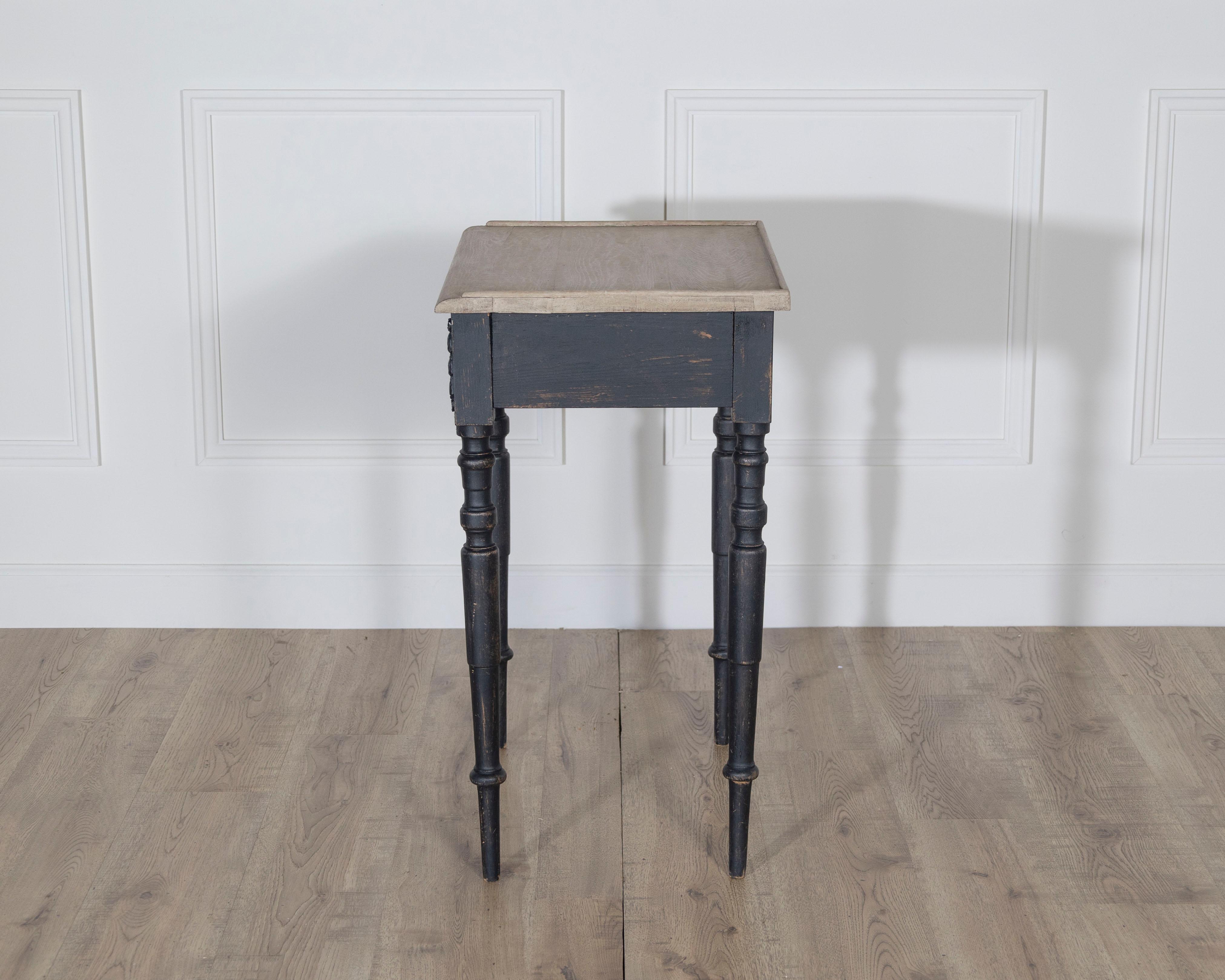Swedish Console Table with Gallery Edge and Contrasting Painted Top, circa 1880 For Sale 2