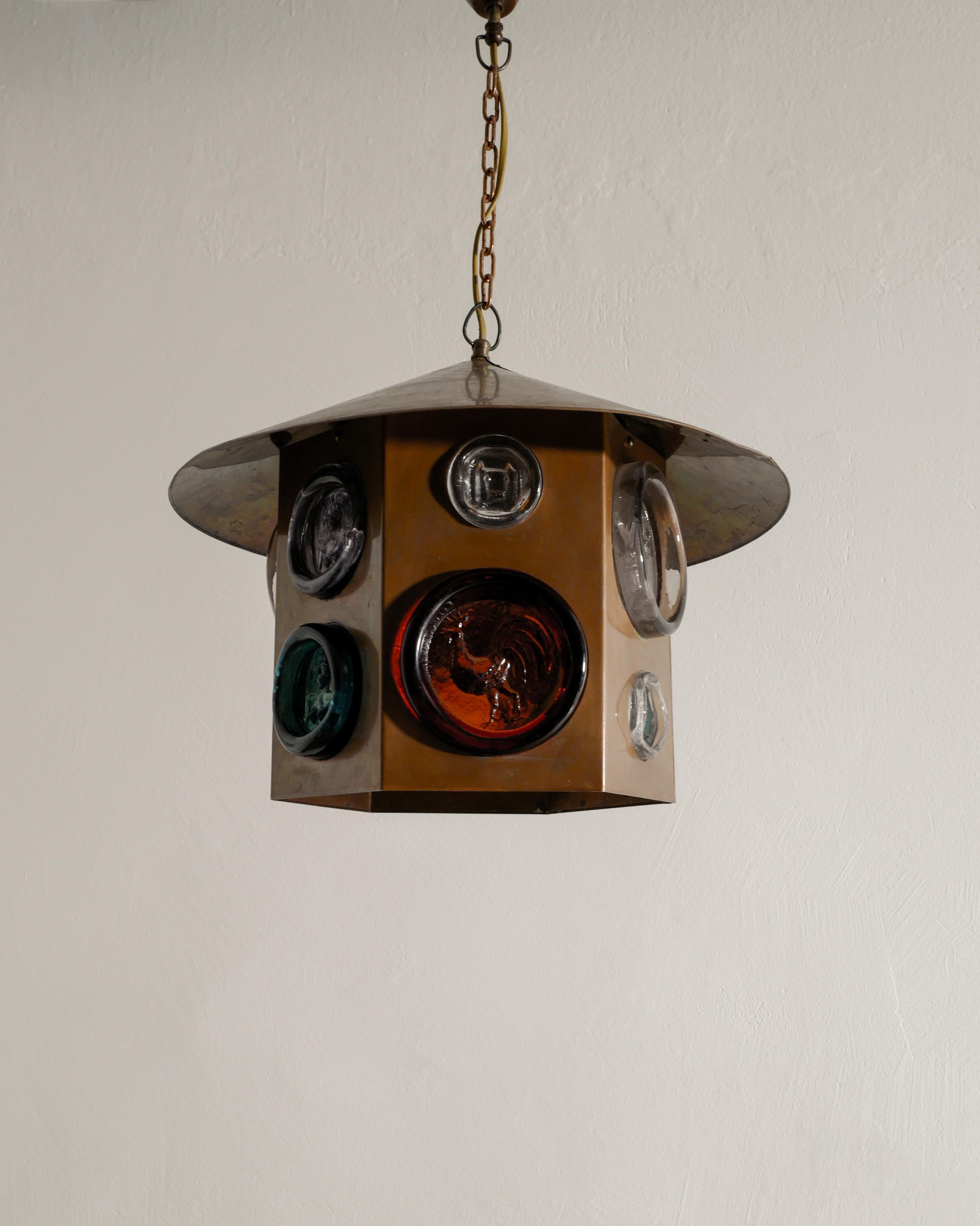 Suédois Lustre pendentif suédois en cuivre et verre par Erik Höglund Produit par Boda années 1960 en vente