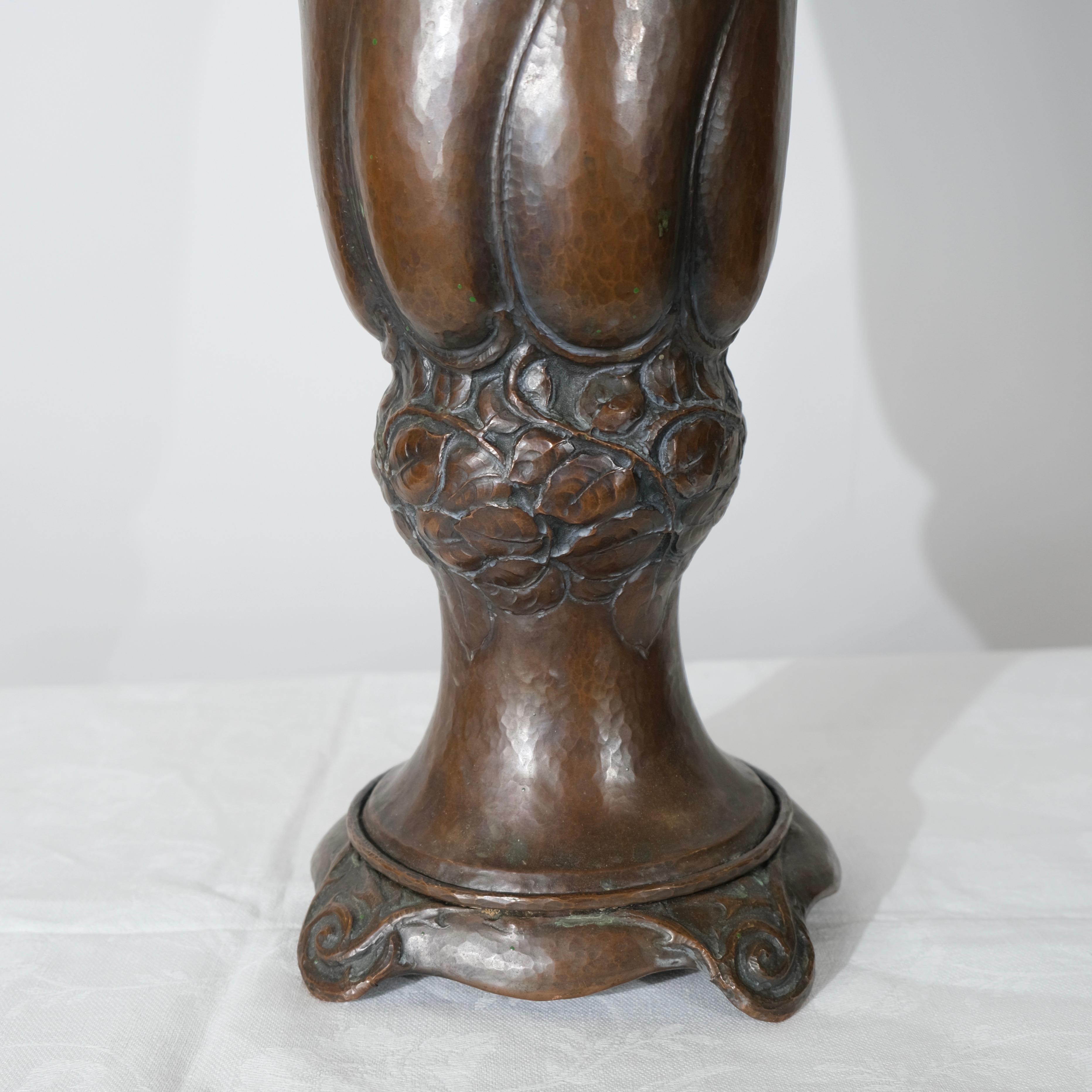 Urna svedese in rame con coperchio. Art Nouveau realizzato nel 1890 circa in vendita 2