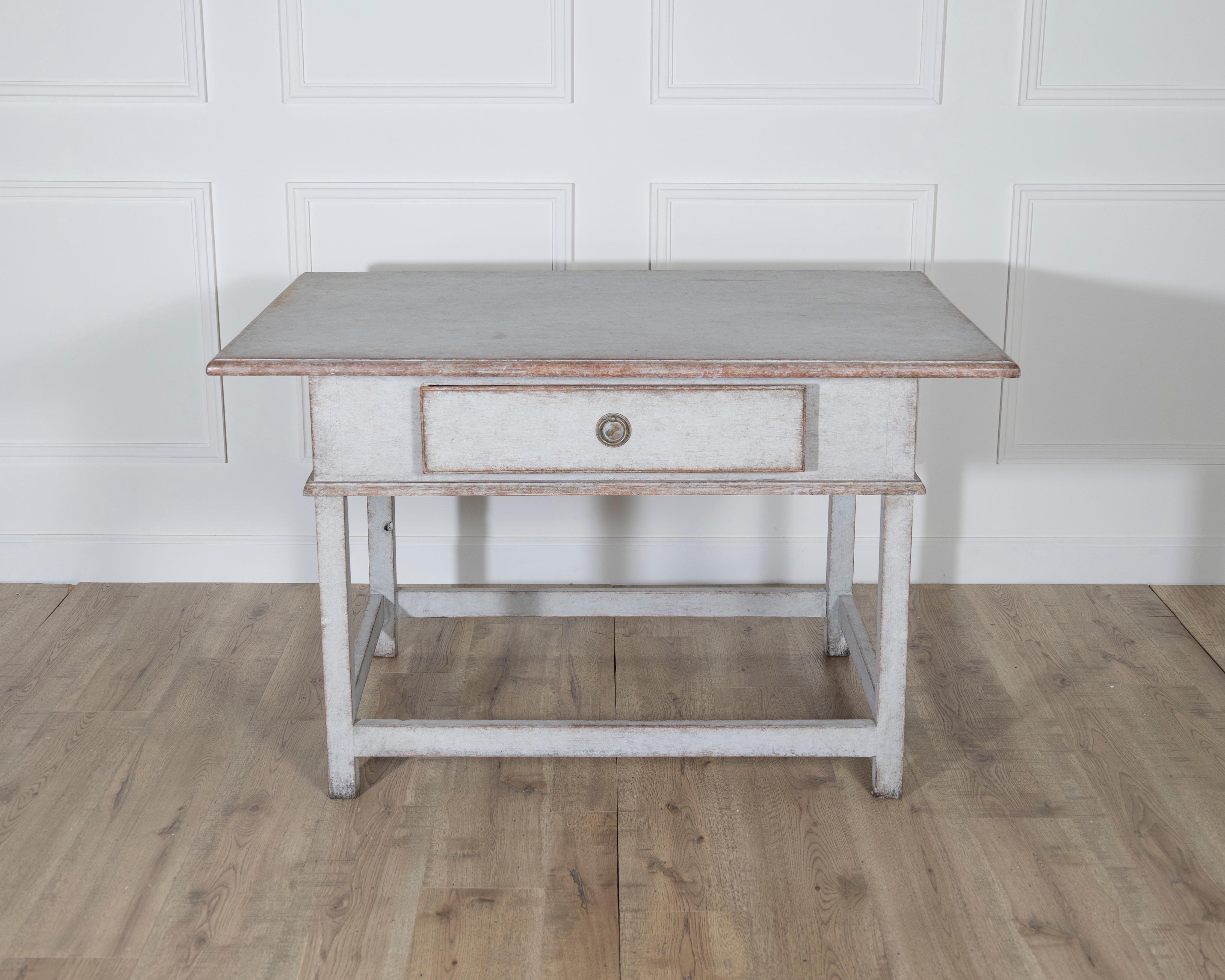 Swedish Country Pine Table with Drawer, circa 19th Century In Good Condition For Sale In Atlanta, GA