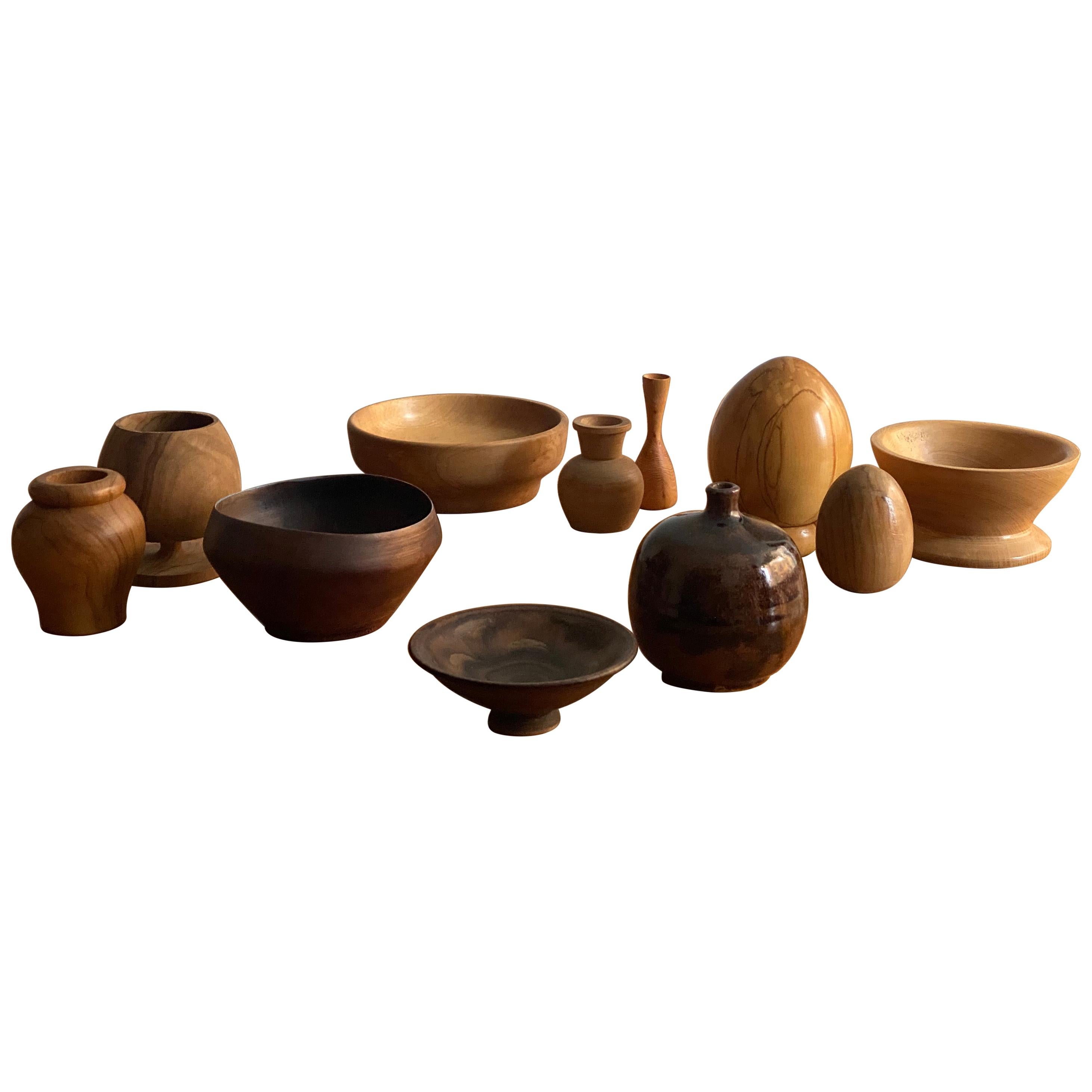 Swedish Craft, Assorted Collection of Bowls, Wood and Ceramics, 20th Century