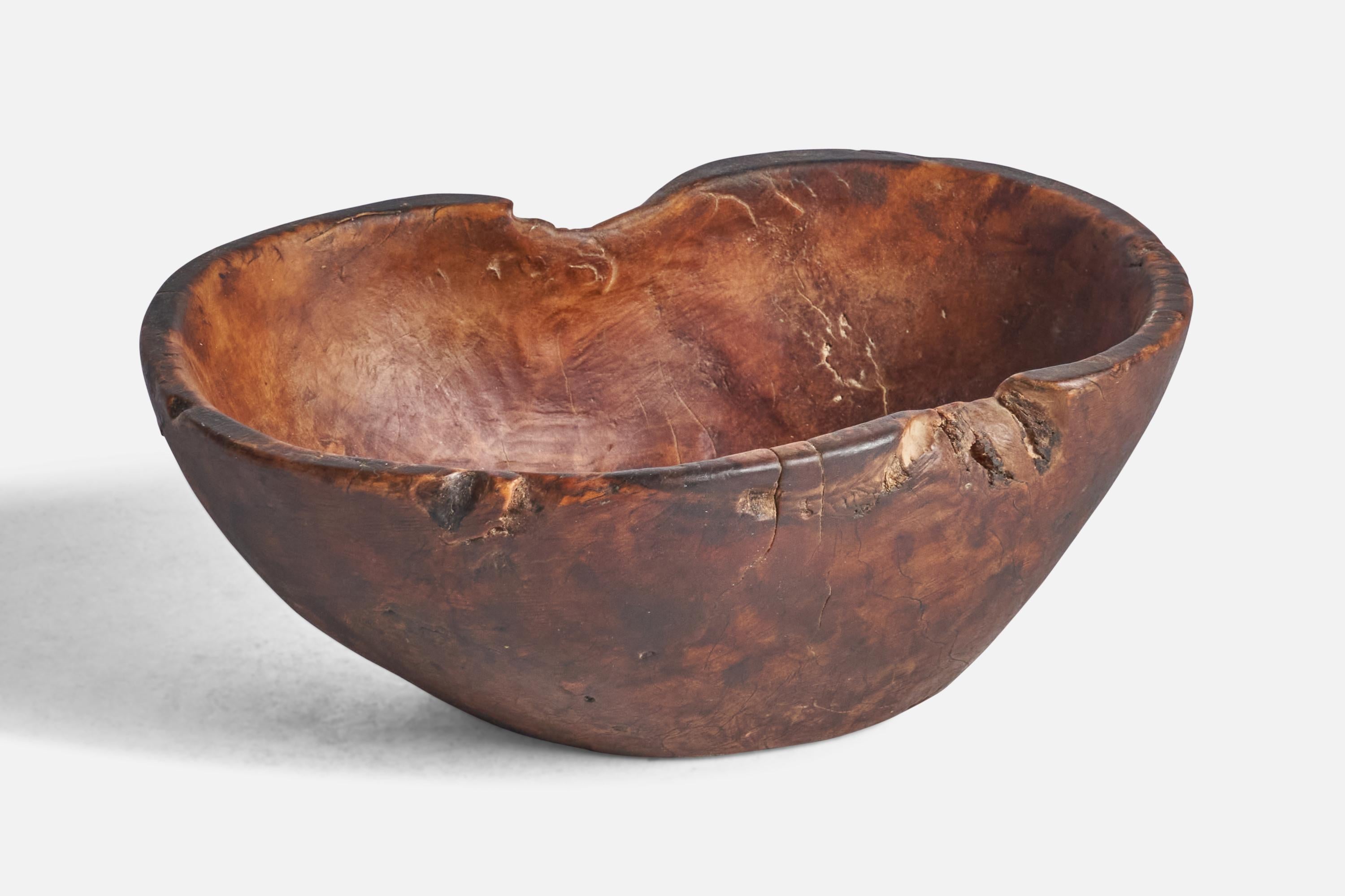 Folk Art Swedish Craft, Bowl, Burl Wood, Sweden, 19th Century For Sale