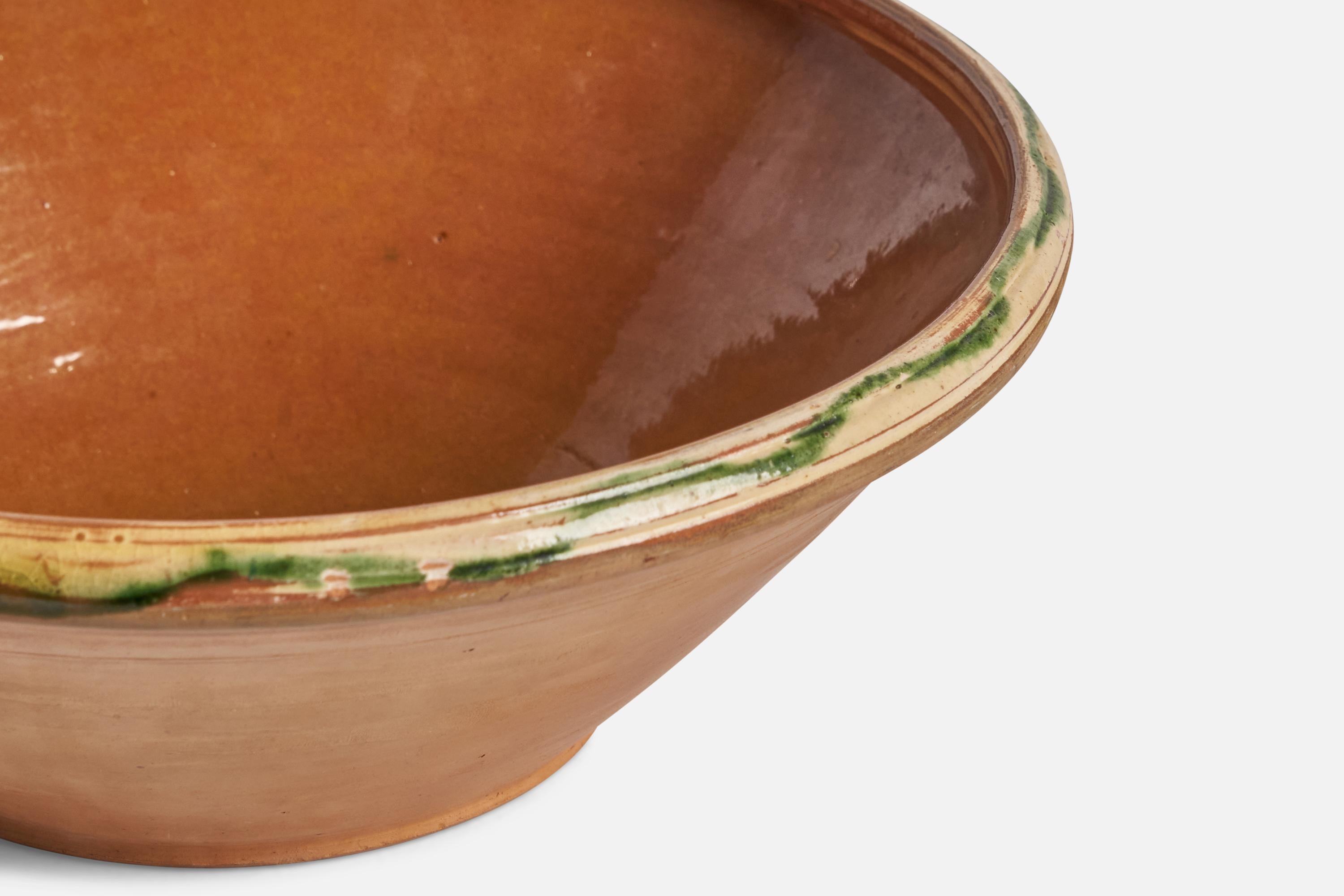 Swedish Craft, Bowl, Earthenware, Sweden, 1900 In Good Condition For Sale In High Point, NC
