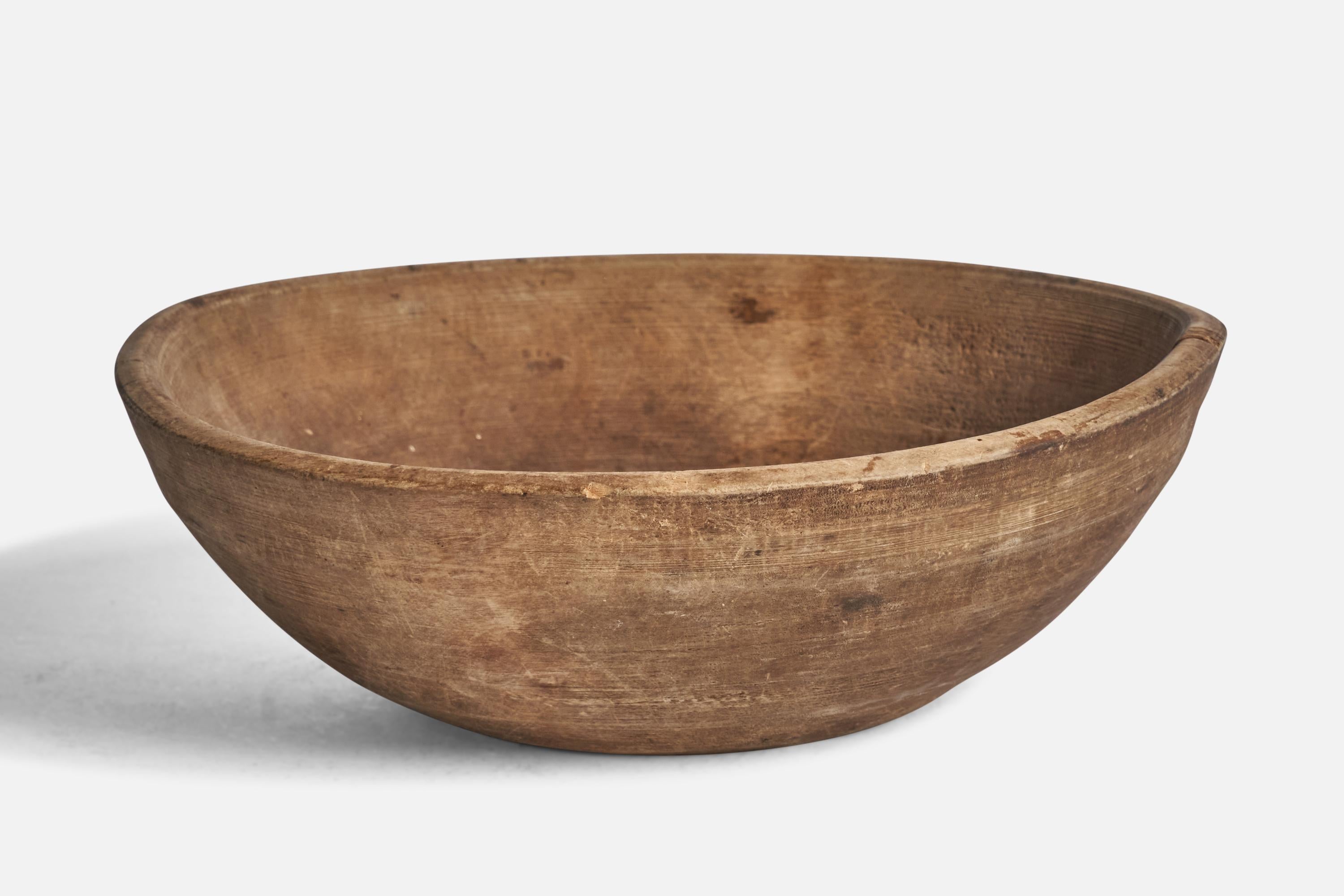 A wood bowl produced in Sweden, 19th century.