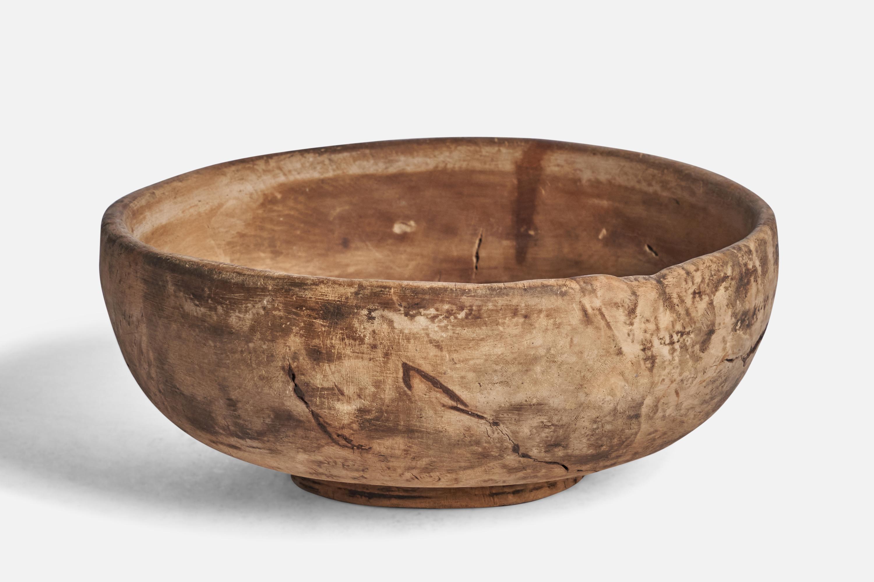 A wooden bowl produced in Sweden, 19th Century.