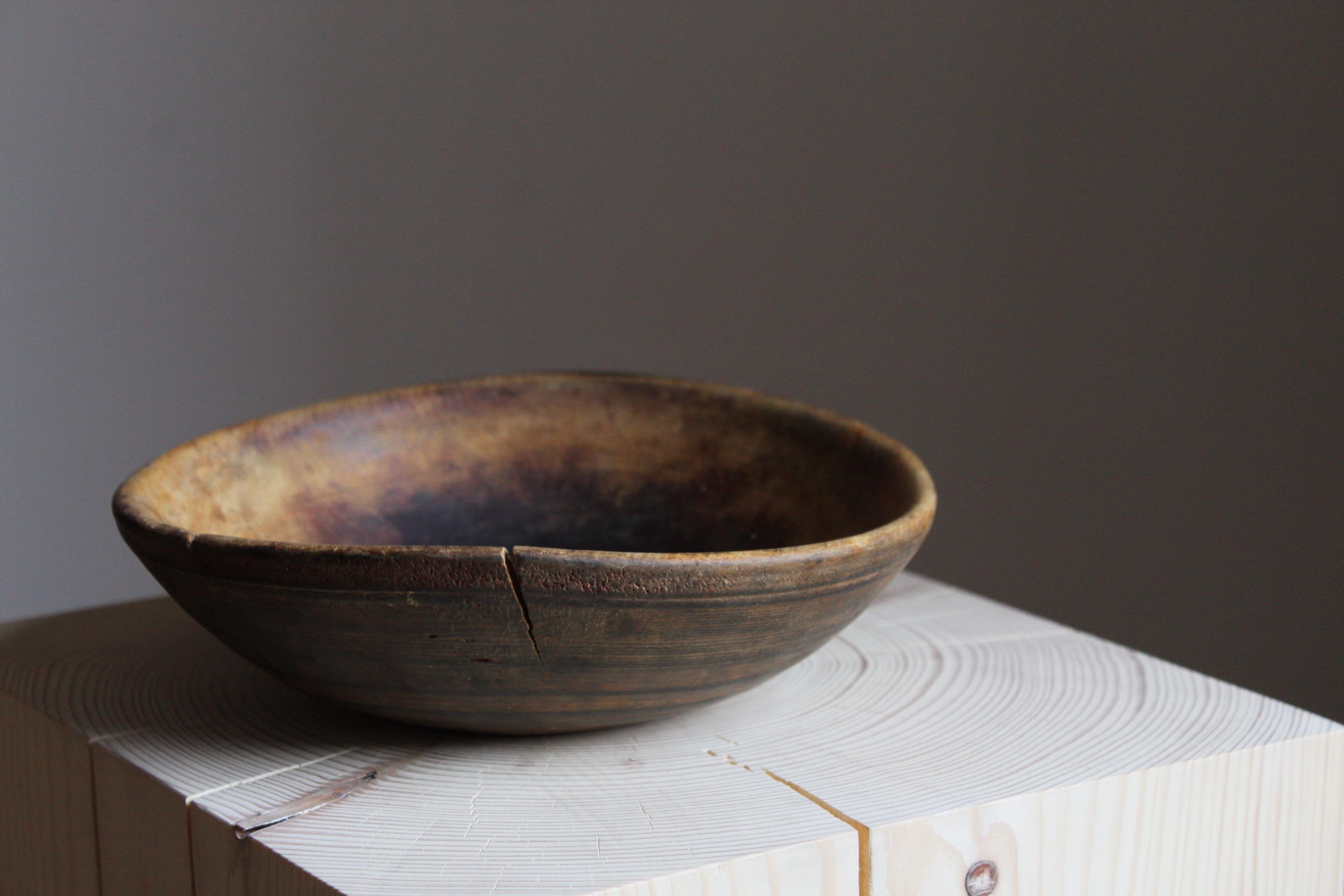 Swedish Craft, Unique Organic Bowl, Wood, Uppsala, Sweden, 19th Century In Distressed Condition In High Point, NC