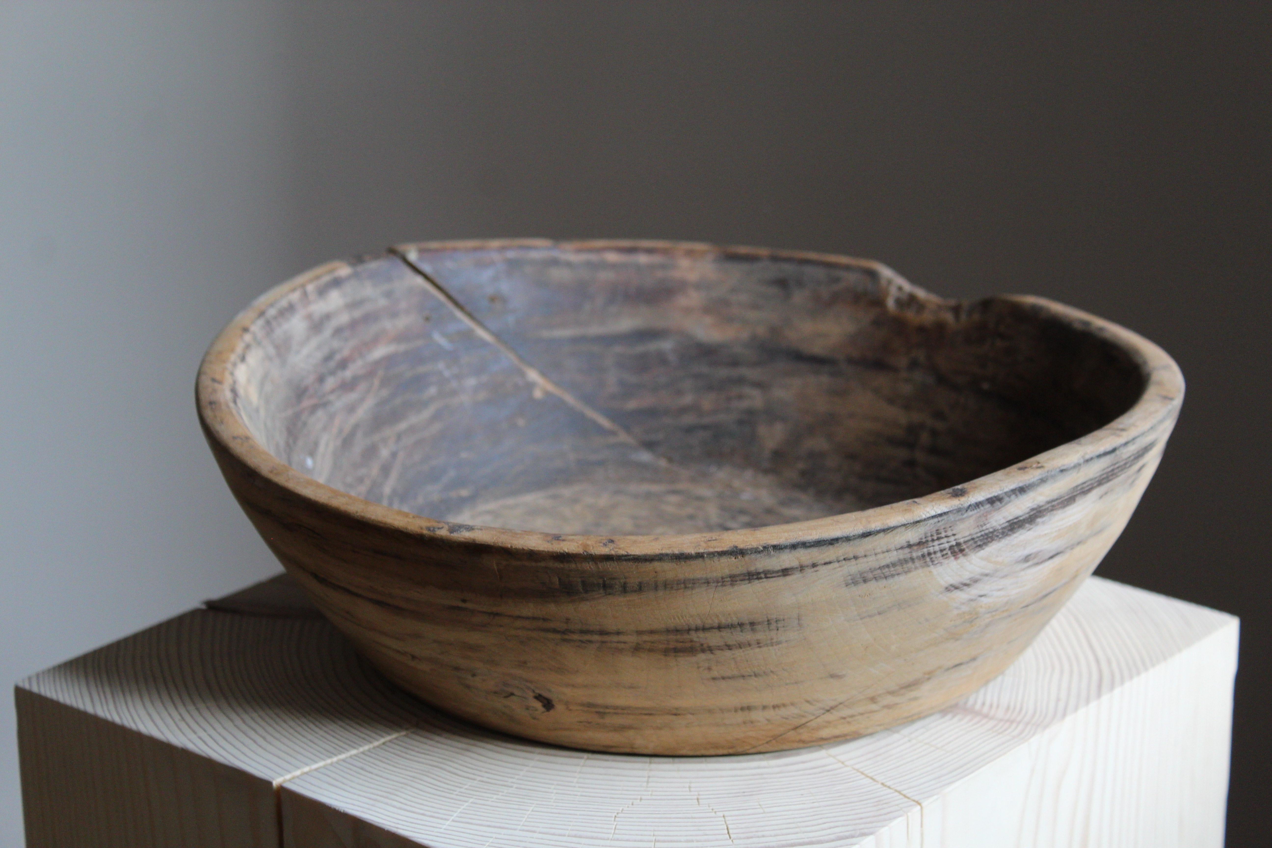 Swedish Craft, Unique Sizable Bowl, Wood, Sweden, 19th Century In Fair Condition In High Point, NC