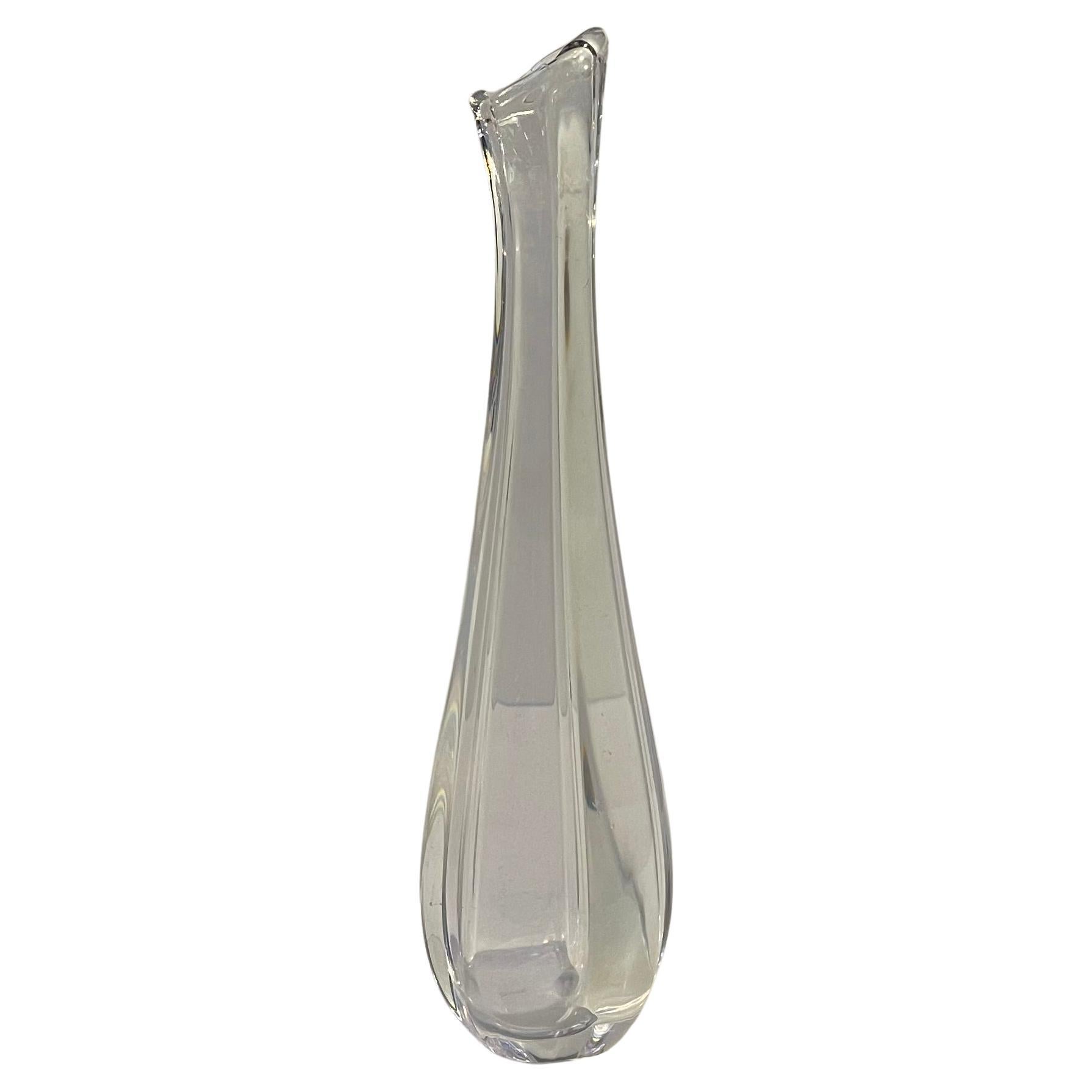 Svedese Vaso a bocciolo in cristallo svedese di Nils Landberg per Orrefors, anni '60 in vendita