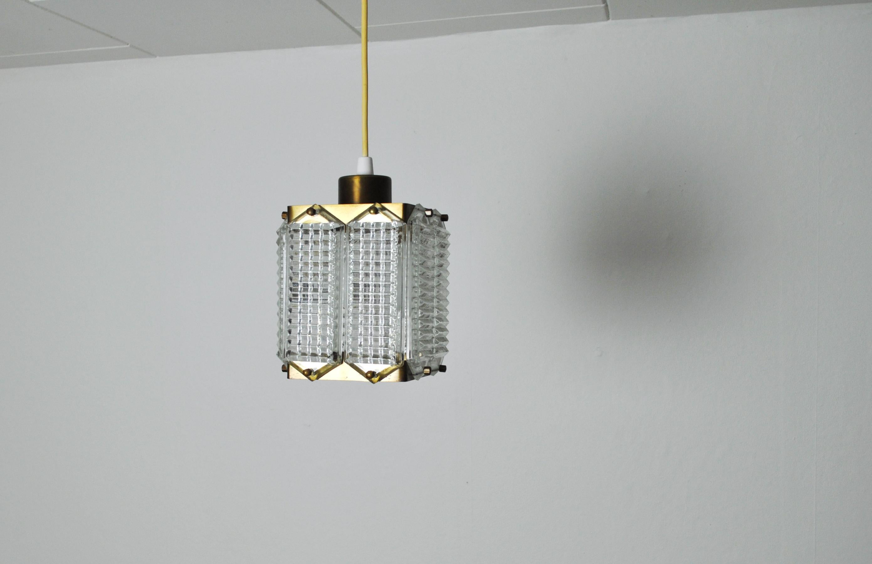 Swedish Crystal Ceiling Light designed by Wiktor Berndt for Flygsfors In Good Condition For Sale In Vordingborg, DK