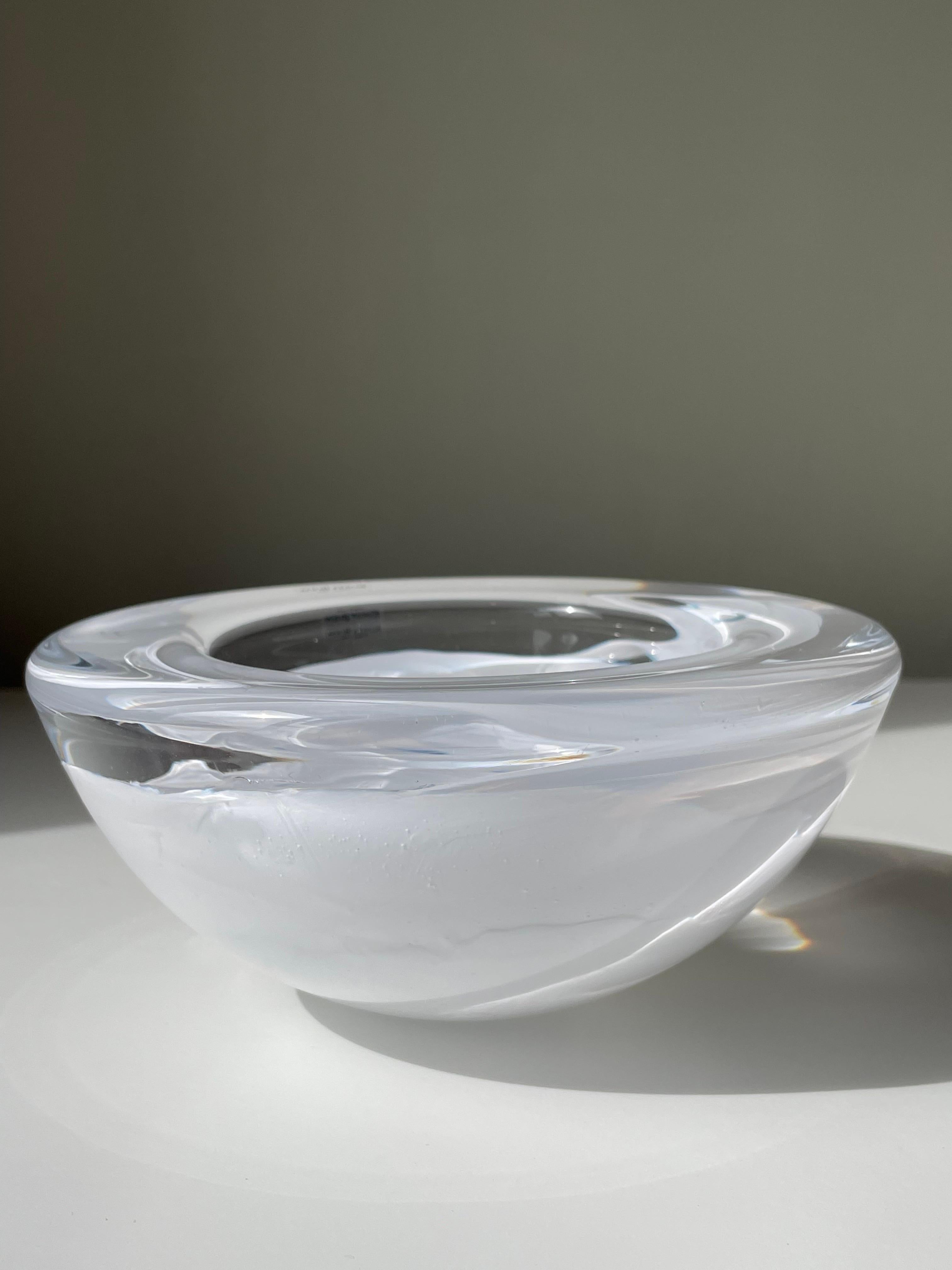 Kosta Boda Swedish Art Glass White Swirl Bowl, 1980s For Sale 8