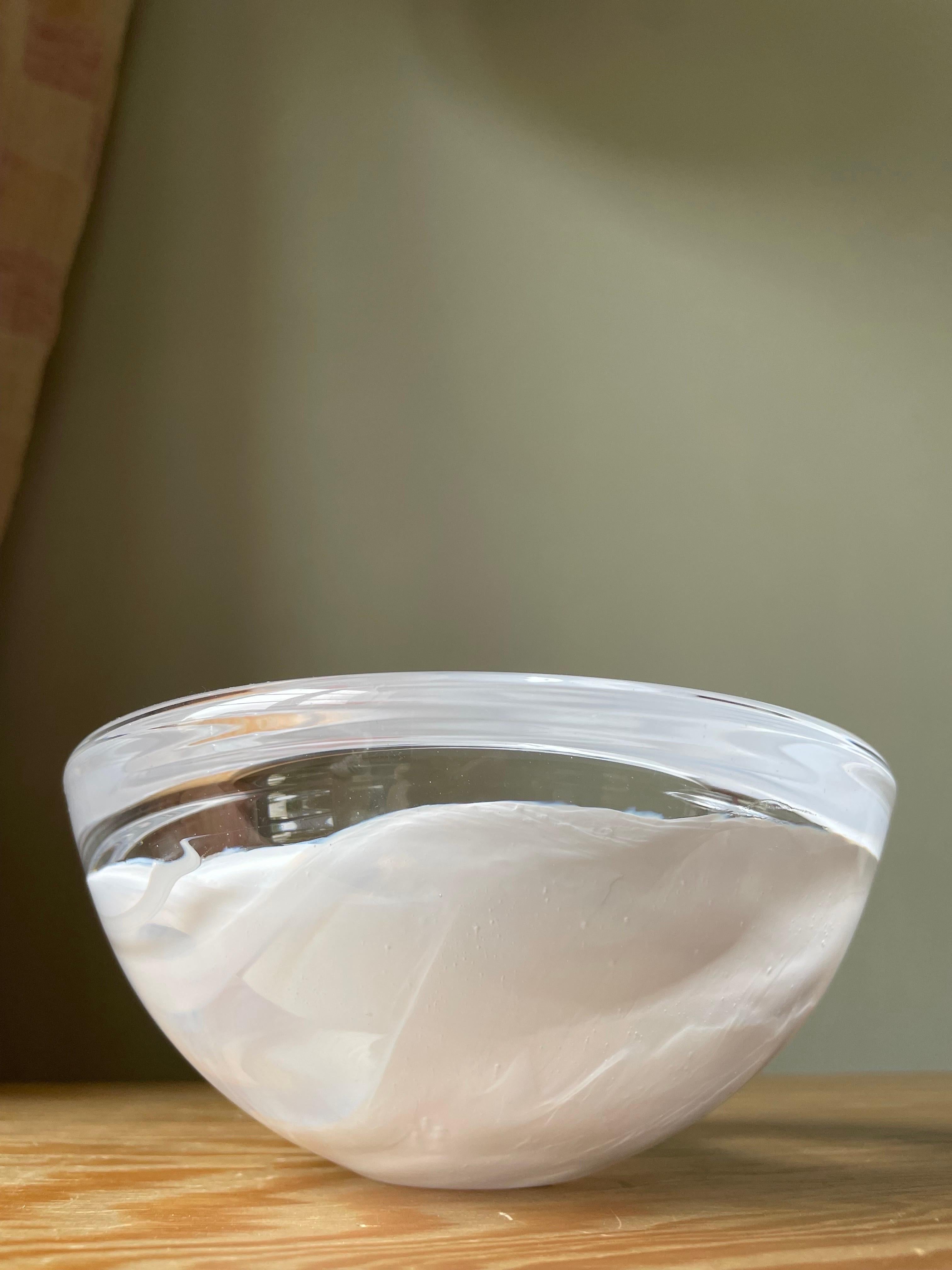 Hand-Crafted Kosta Boda Swedish Art Glass White Swirl Bowl, 1980s For Sale