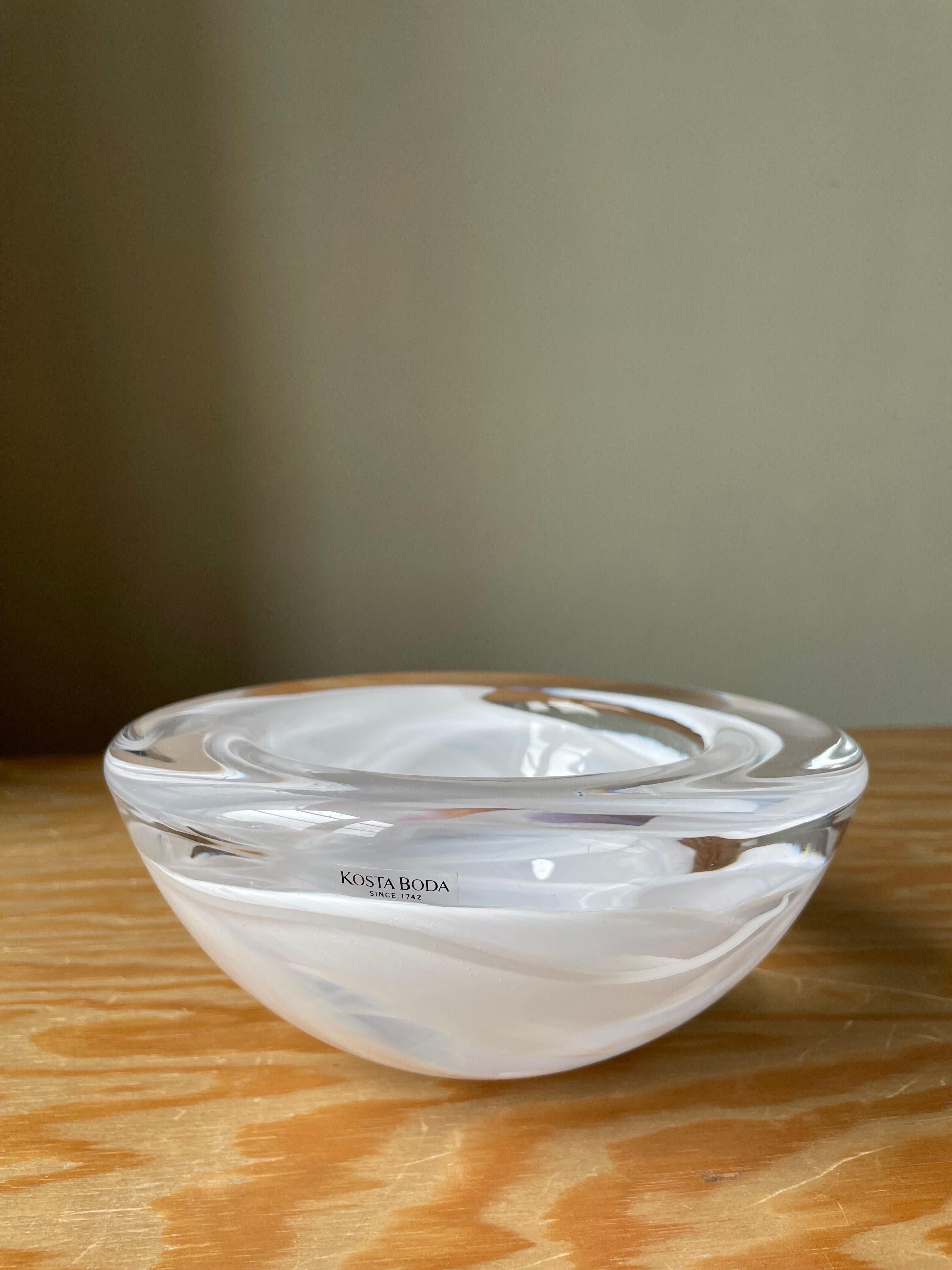 20th Century Kosta Boda Swedish Art Glass White Swirl Bowl, 1980s For Sale