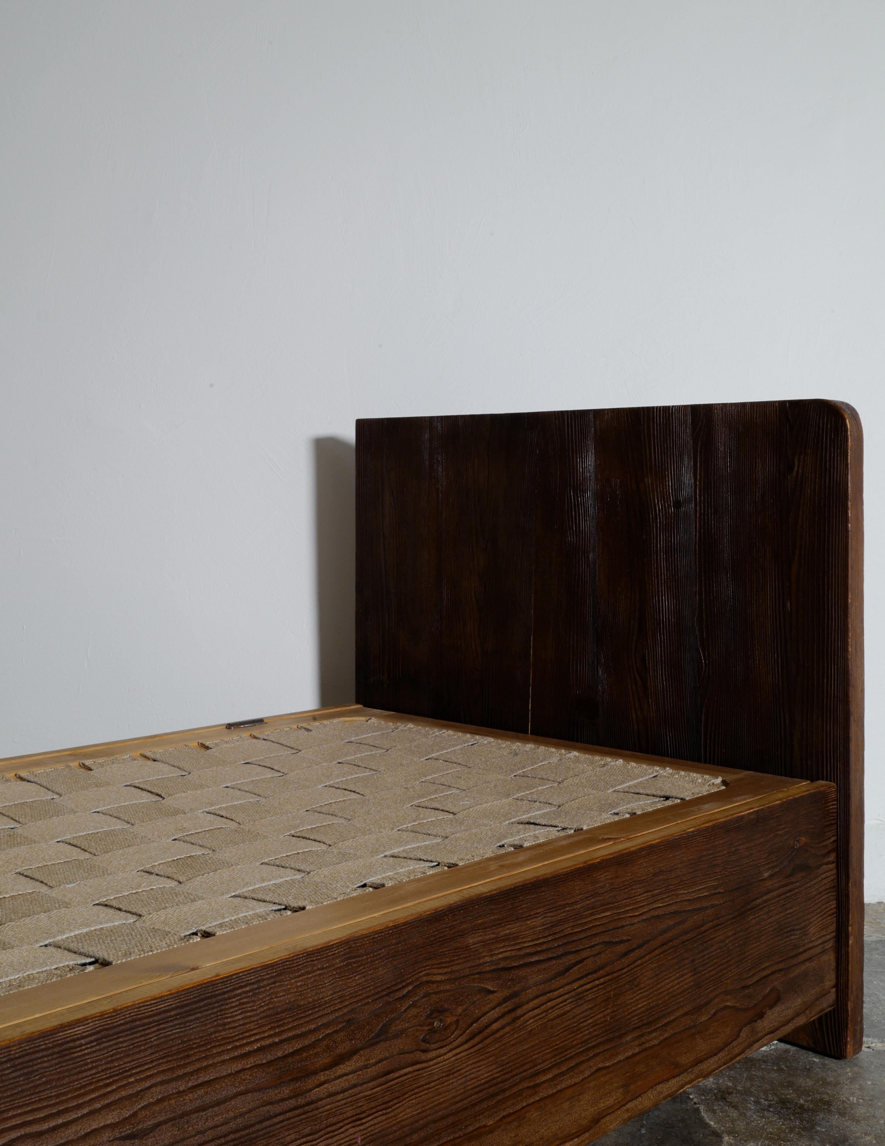 Swedish Daybed in Pine in Style of Axel Einar Hjorth, 1940s 4