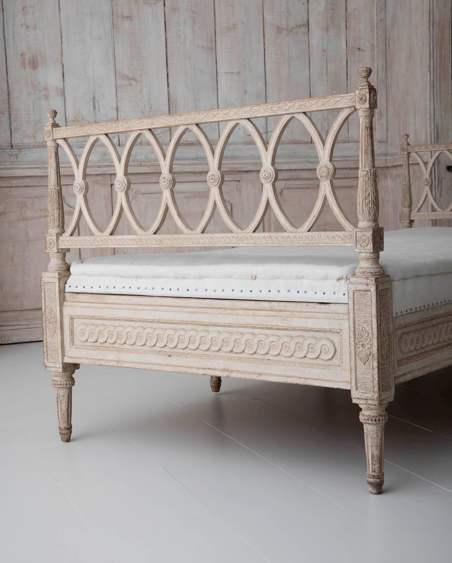 Hand-Carved Swedish Daybed Sofa in the Gustavian Style