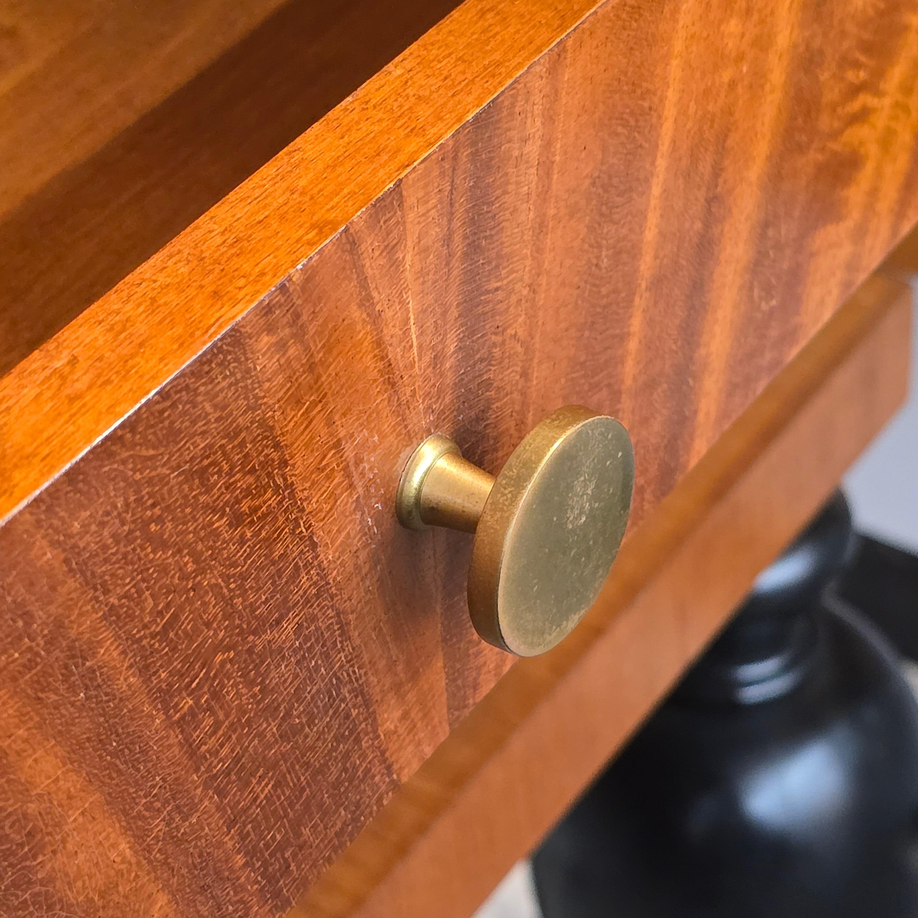 Betulla Armadio intarsiato in stile Deco svedese di Reiners in vendita