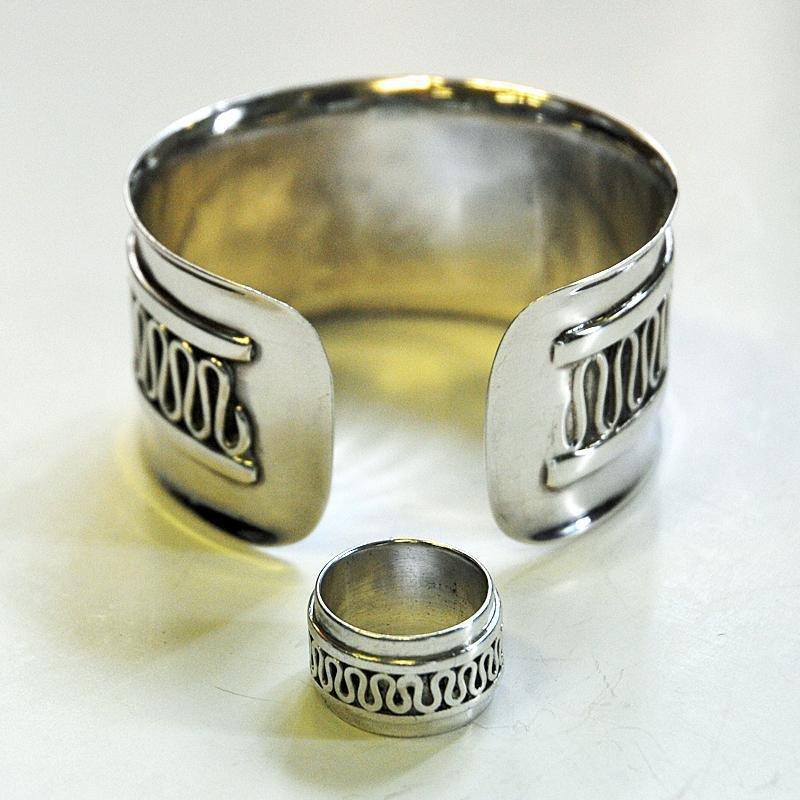 Modern Swedish decor silver bracelet and ring set by Willy Käfling 1971 For Sale