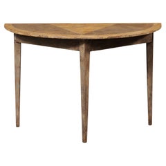 Table suédoise Dem-Lune peinte avec motif géométrique sur le dessus, 19e siècle