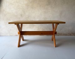 Schwedischer zerlegbarer Schreibtisch/Esstisch, Kiefer massiv Les Arcs Patina 1960s