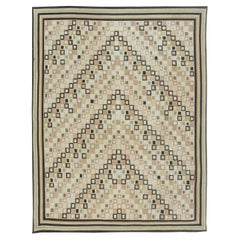 Tapis en laine à tissage plat beige et marron au design suédois de Doris Leslie Blau