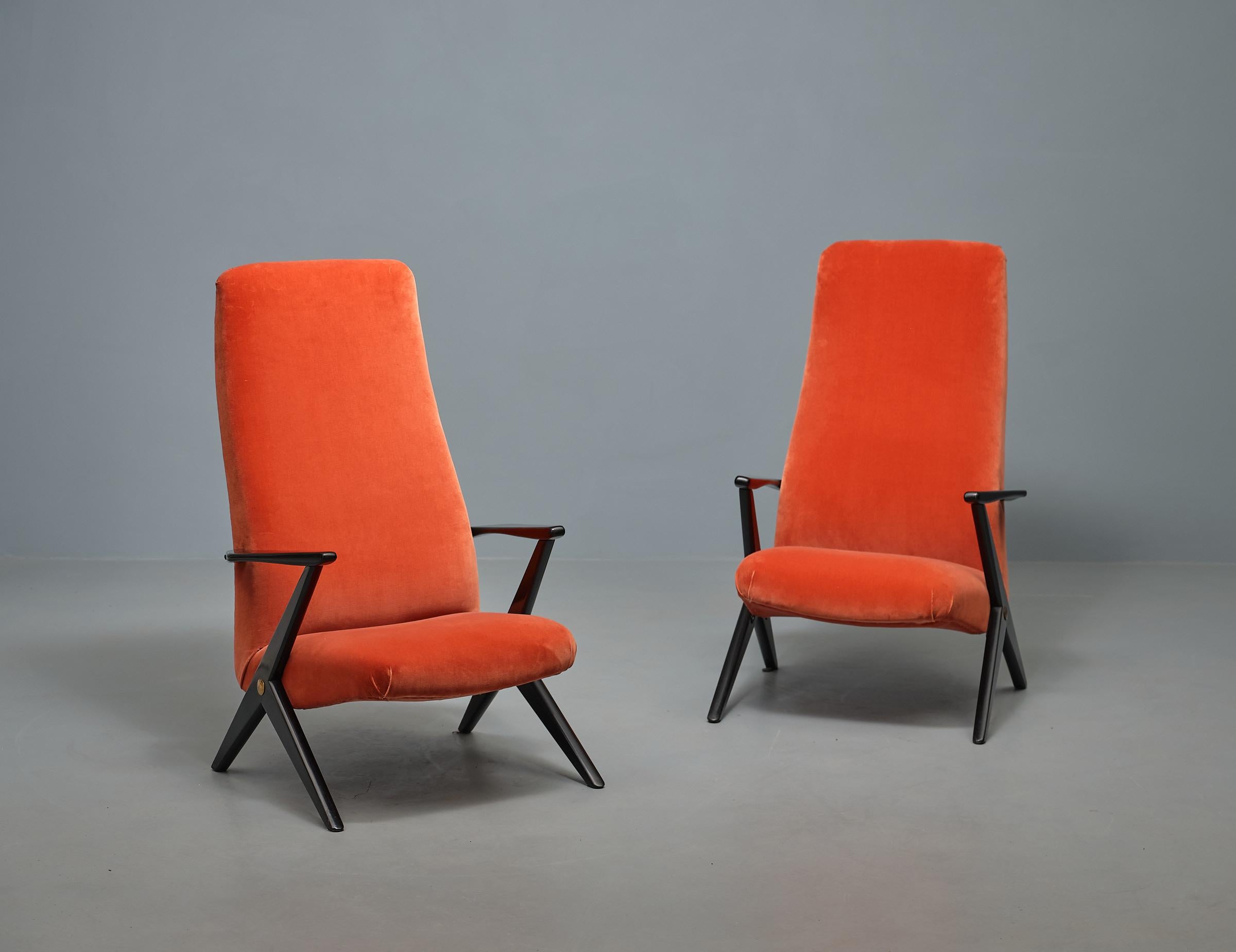 Mid-Century Modern Chaises longues design suédoises - Modèle Triva de Bengt Ruda en velours Aragosta en vente