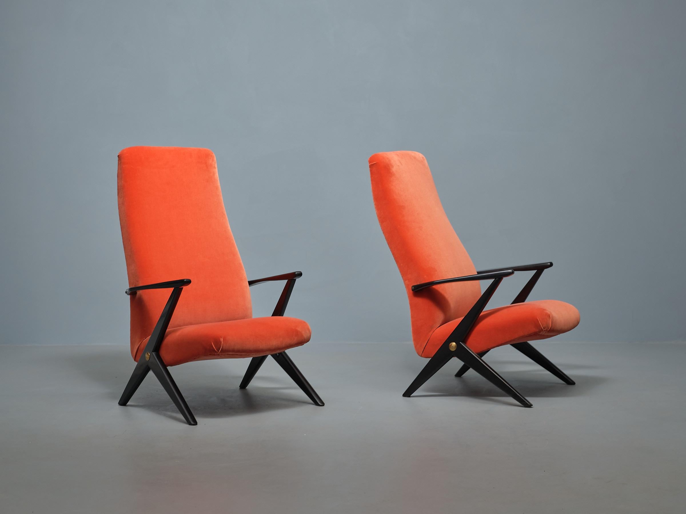 Mid-Century Modern Swedish Design Lounge Chairs - Bengt Ruda's Triva Model in Aragosta Velvet For Sale
