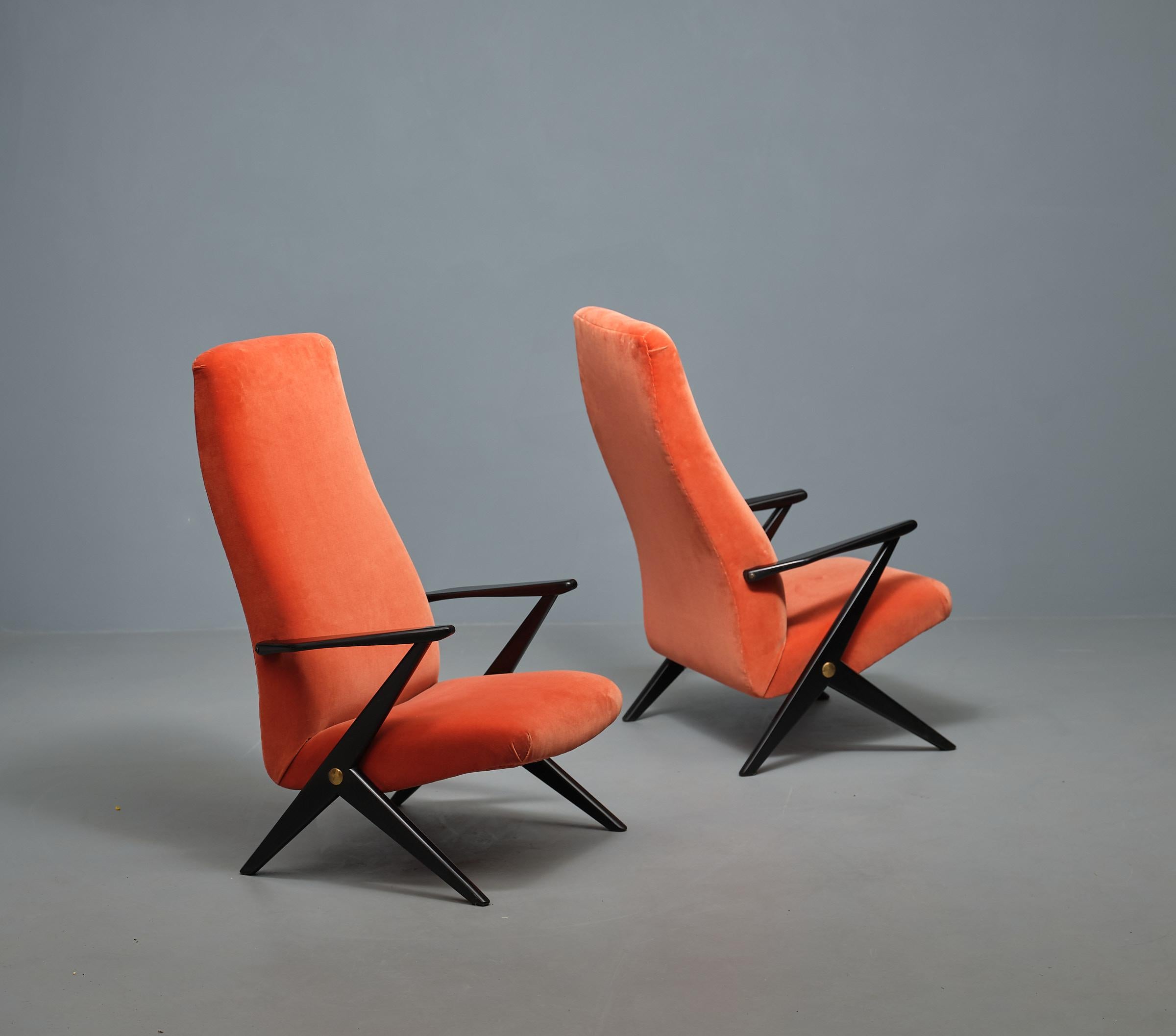Mid-20th Century Swedish Design Lounge Chairs - Bengt Ruda's Triva Model in Aragosta Velvet For Sale