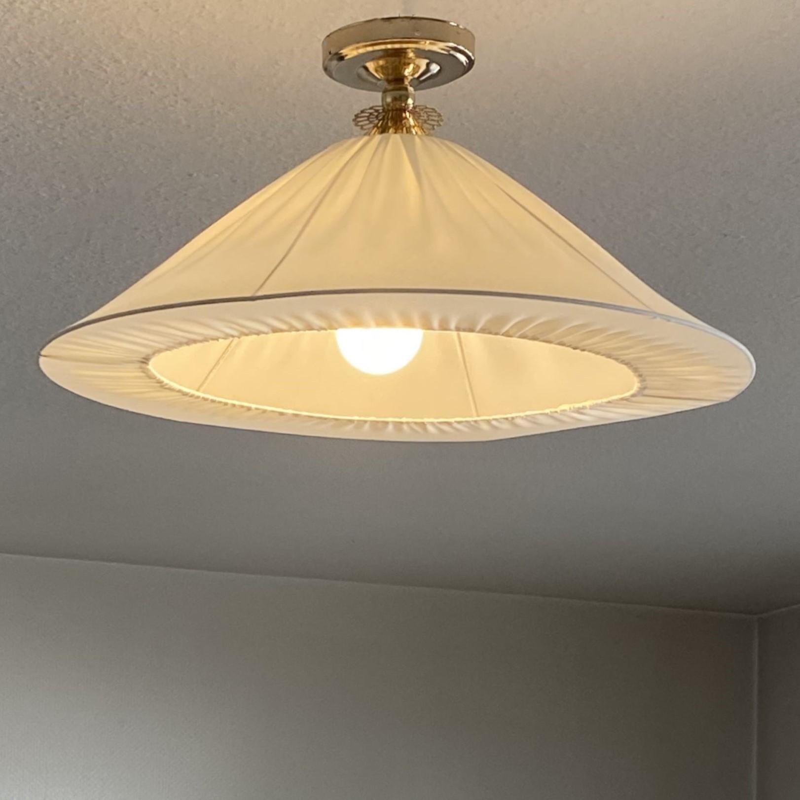 Empotrable textil de latón de diseño sueco de mediados de siglo,  Finlandia, años 50 en Bueno estado para la venta en Frankfurt am Main, DE