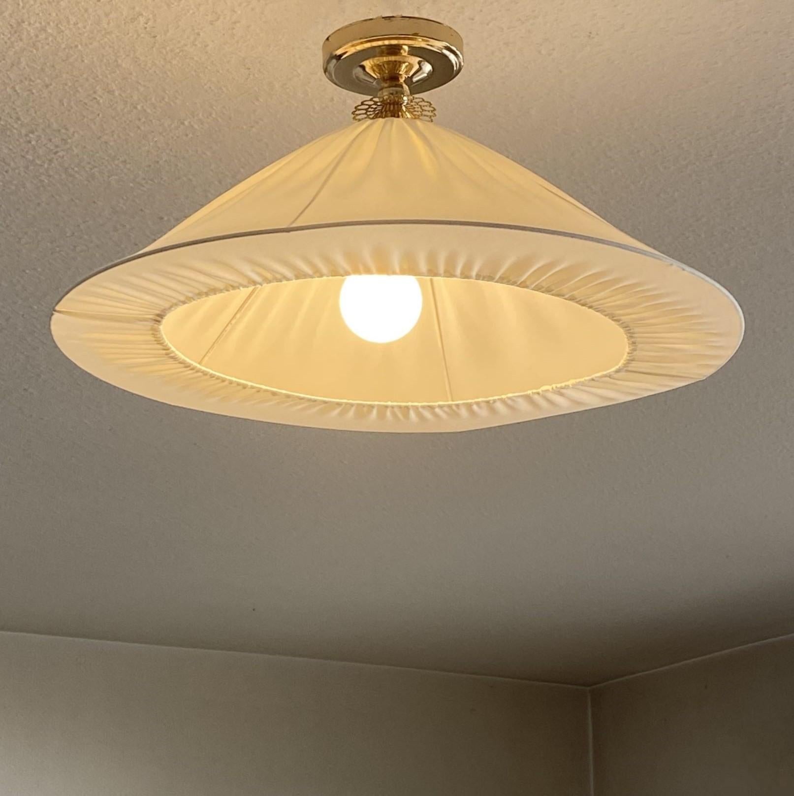 Empotrable textil de latón de diseño sueco de mediados de siglo,  Finlandia, años 50 siglo XX en venta