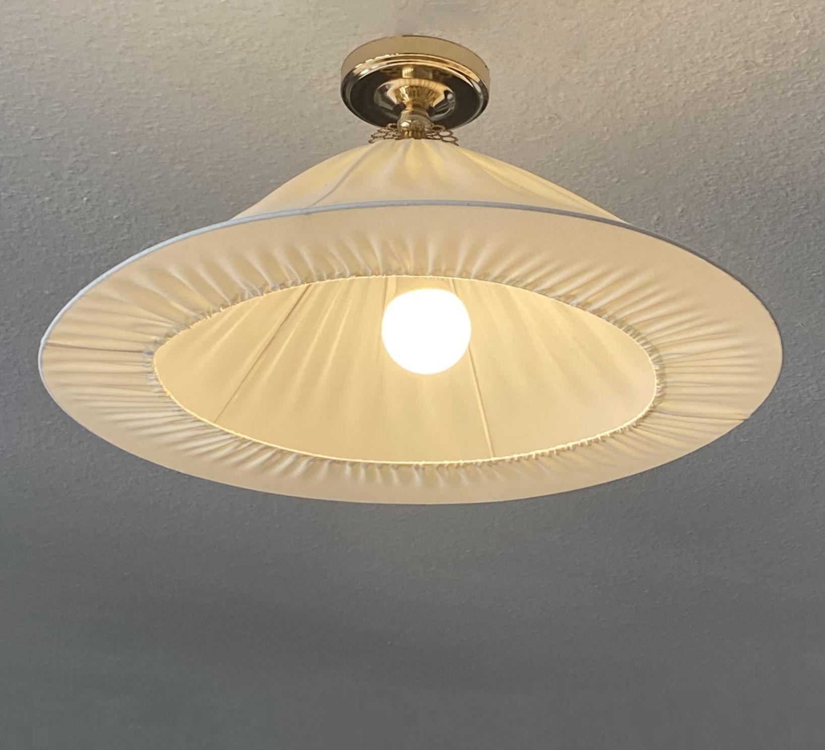 Empotrable textil de latón de diseño sueco de mediados de siglo,  Finlandia, años 50 Metal en venta